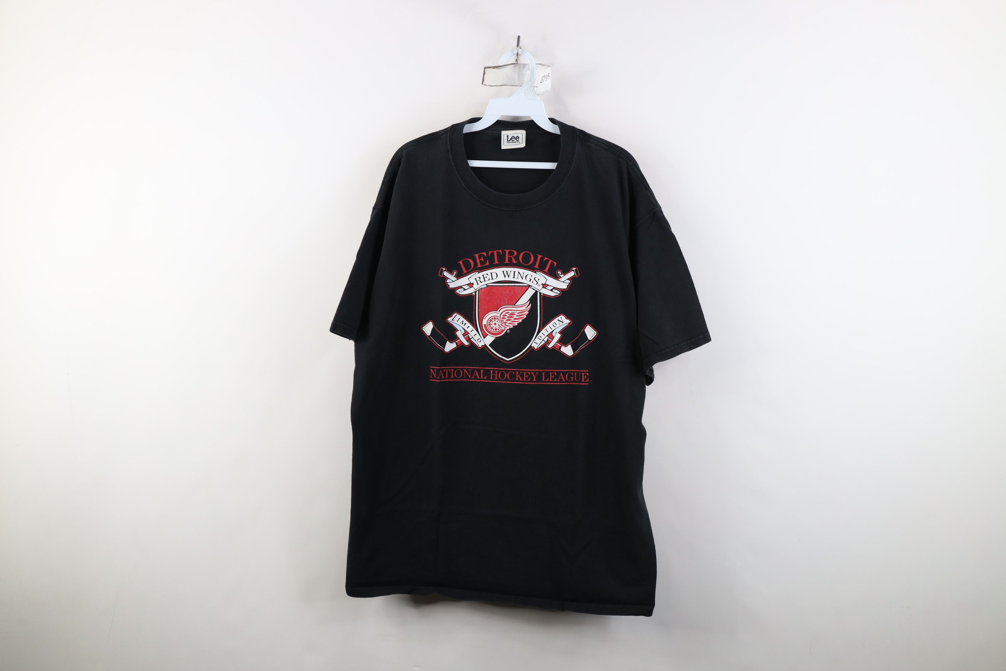 Vintage Vintage 90s Detroit Red Wings Hockey T-Shirt Black Cotton Size US XL / EU 56 / 4 - 1 Thumbnail