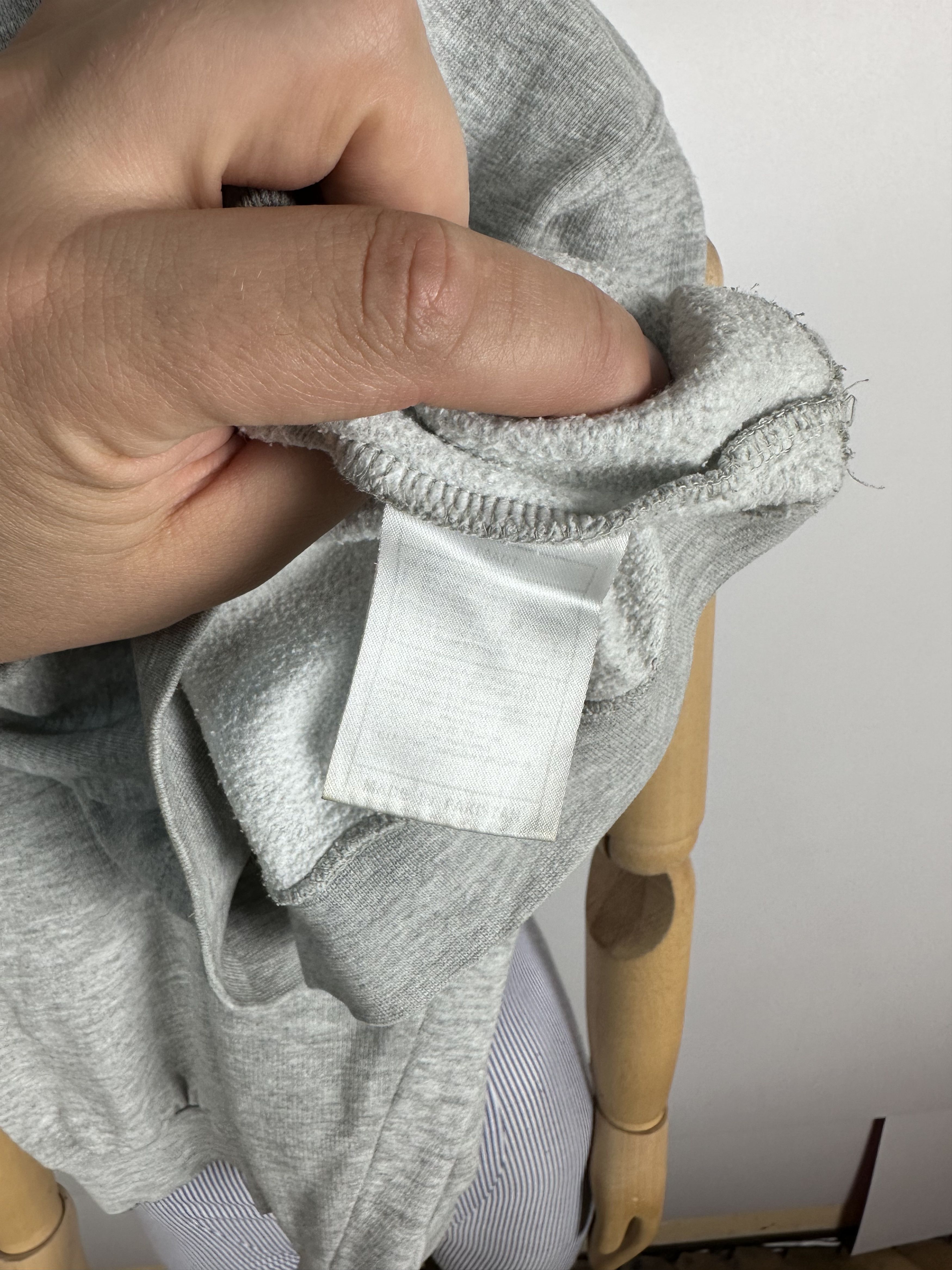 Nike × Vintage Vintage Nike Swoosh Big Logo Sweatshirt Grey Womens Size M Size M / US 6-8 / IT 42-44 - 9 Thumbnail