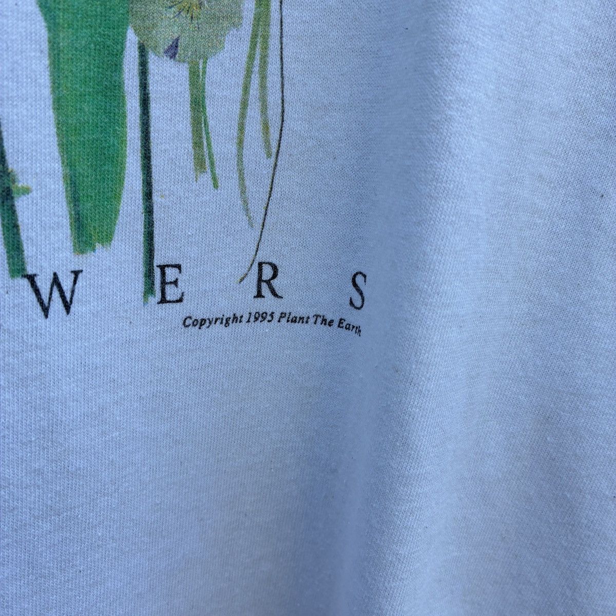 Other Vintage 1995 Plant The Earth Flowers Art T-Shirt Size L Size US L / EU 52-54 / 3 - 5 Thumbnail