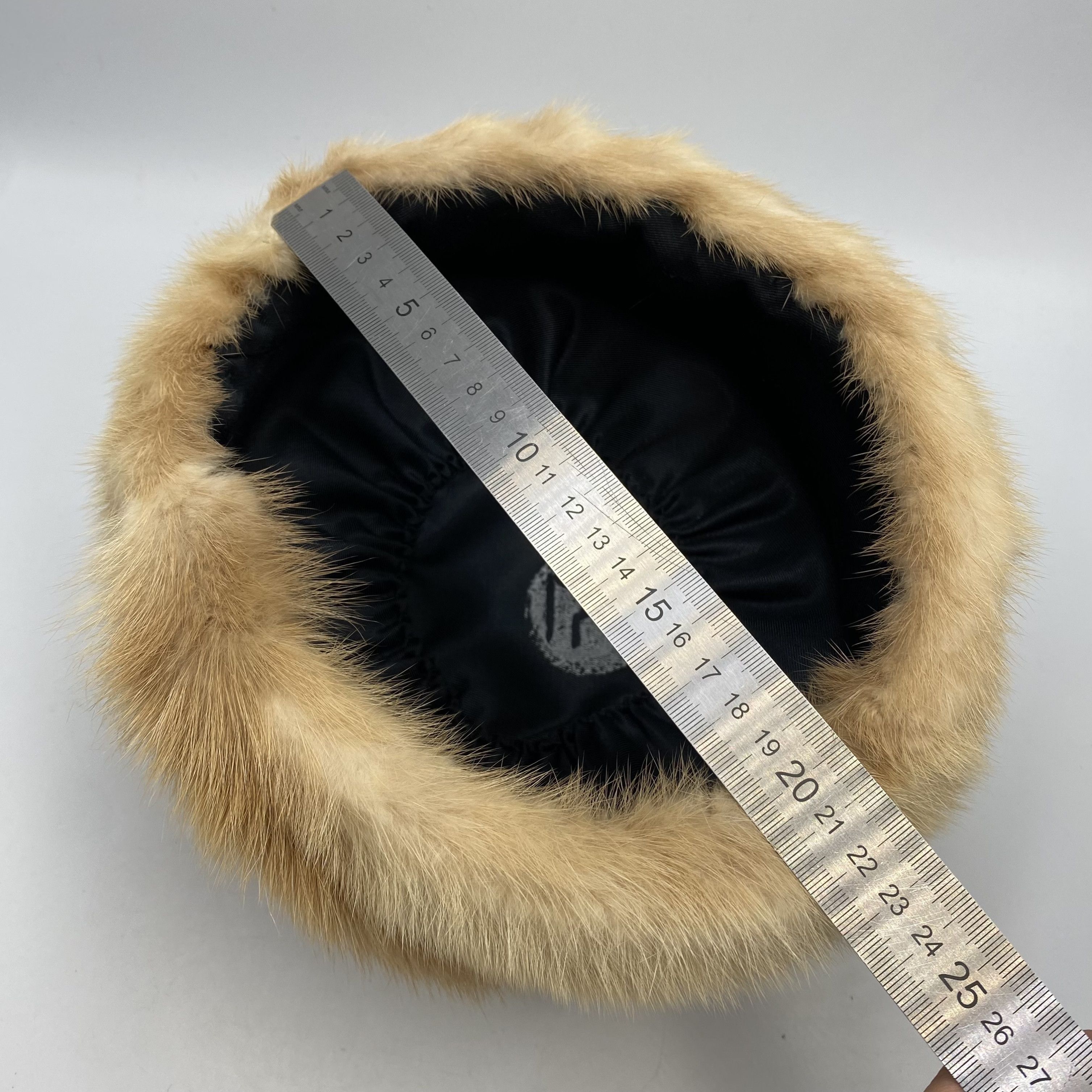 Vintage Vintage Women’s Mink Fur Hat Beige Size S 1980s Ukraine Size ONE SIZE - 7 Thumbnail