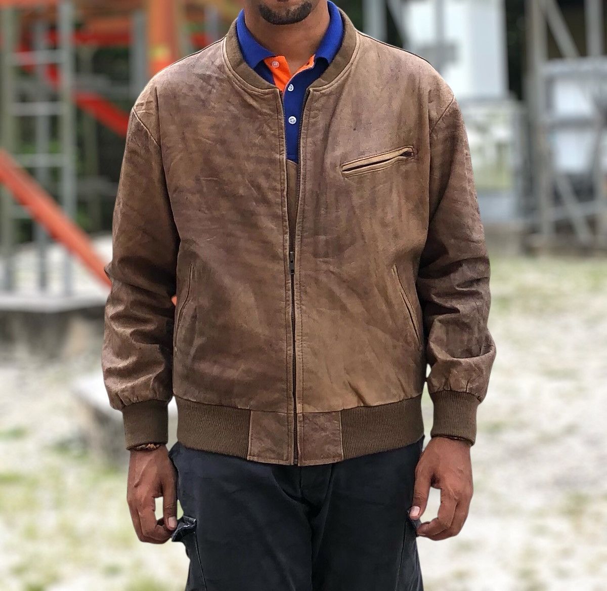 Vintage Vintage LEISURE BEE. M.K Cow Leather Bomber Jacket Size US M / EU 48-50 / 2 - 8 Thumbnail
