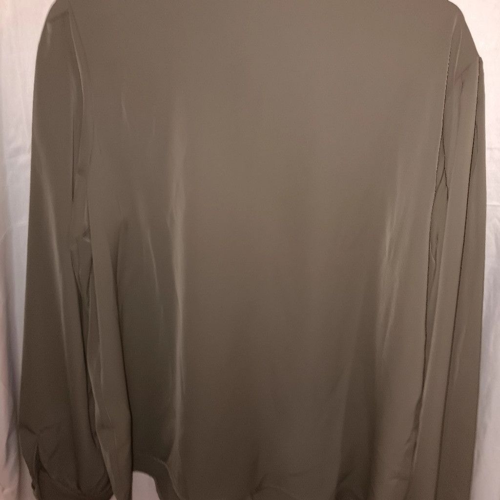 Shein Shien olive green blouse, long sleeve Button front, XL, nwot Size XL / US 12-14 / IT 48-50 - 9 Thumbnail