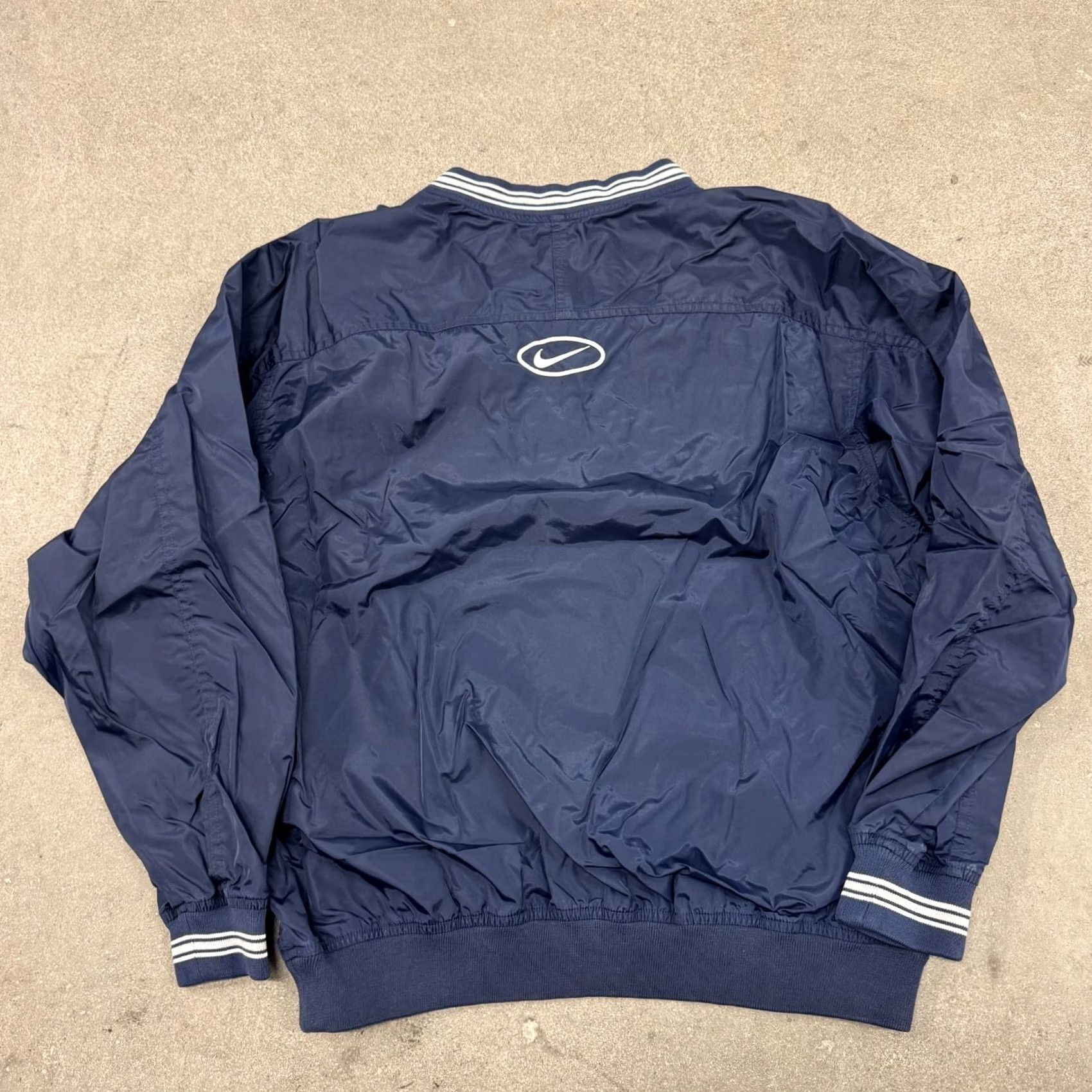 Nike VINTAGE Nike Windrunner Jacket Mens L Blue Swoosh Logo Pullover Long Sleeve Size US L / EU 52-54 / 3 - 6 Thumbnail