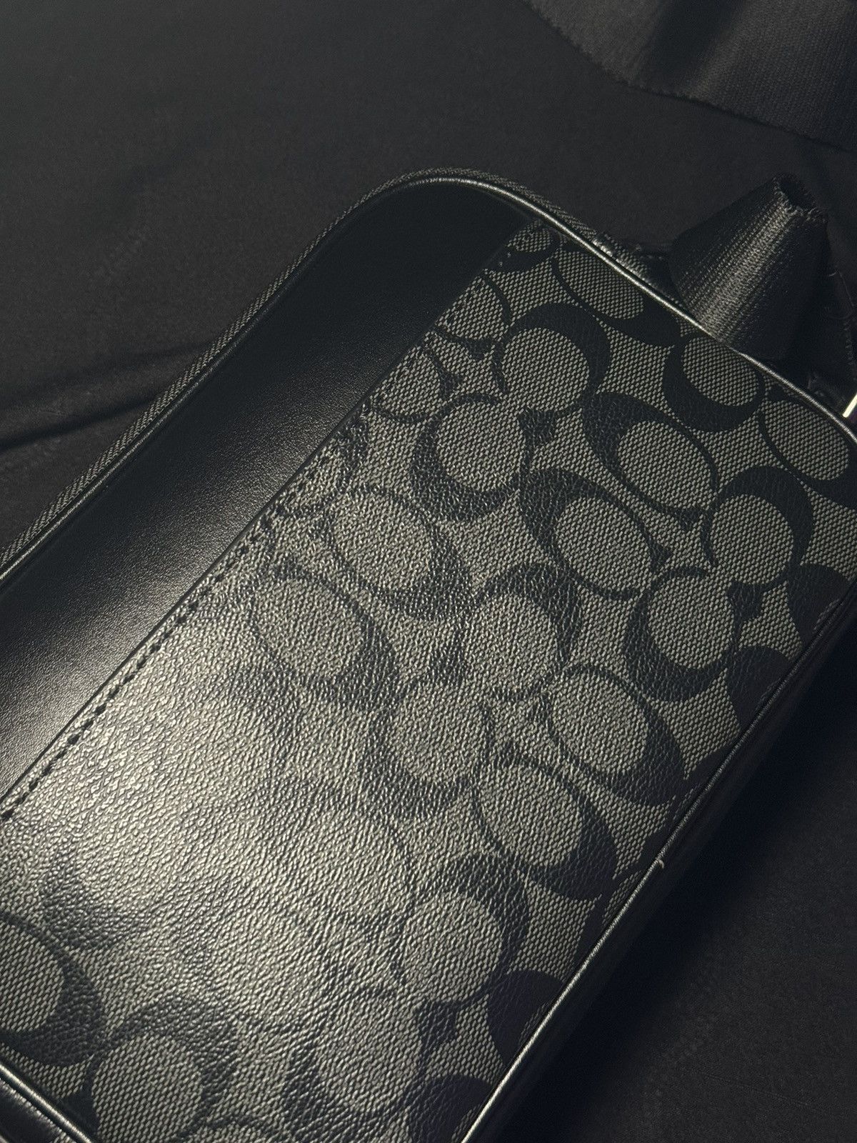 Other COACH GRAHAM MAN BAG NO BAG NO TAGS NO NEGOTIATING PLEASE Size ONE SIZE - 2 Thumbnail
