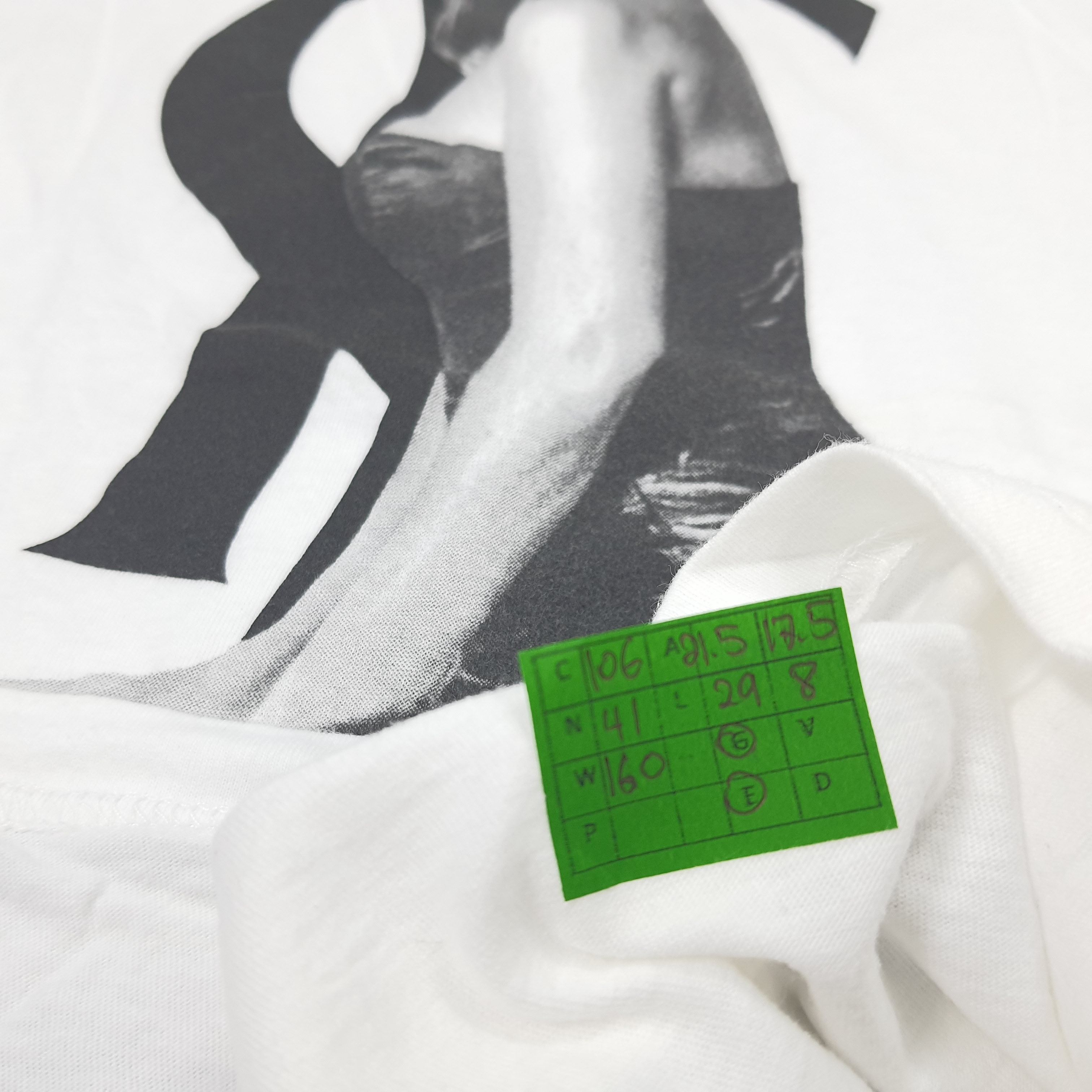 Vintage Vintage YSL Big Print T-shirt Size US L / EU 52-54 / 3 - 6 Thumbnail