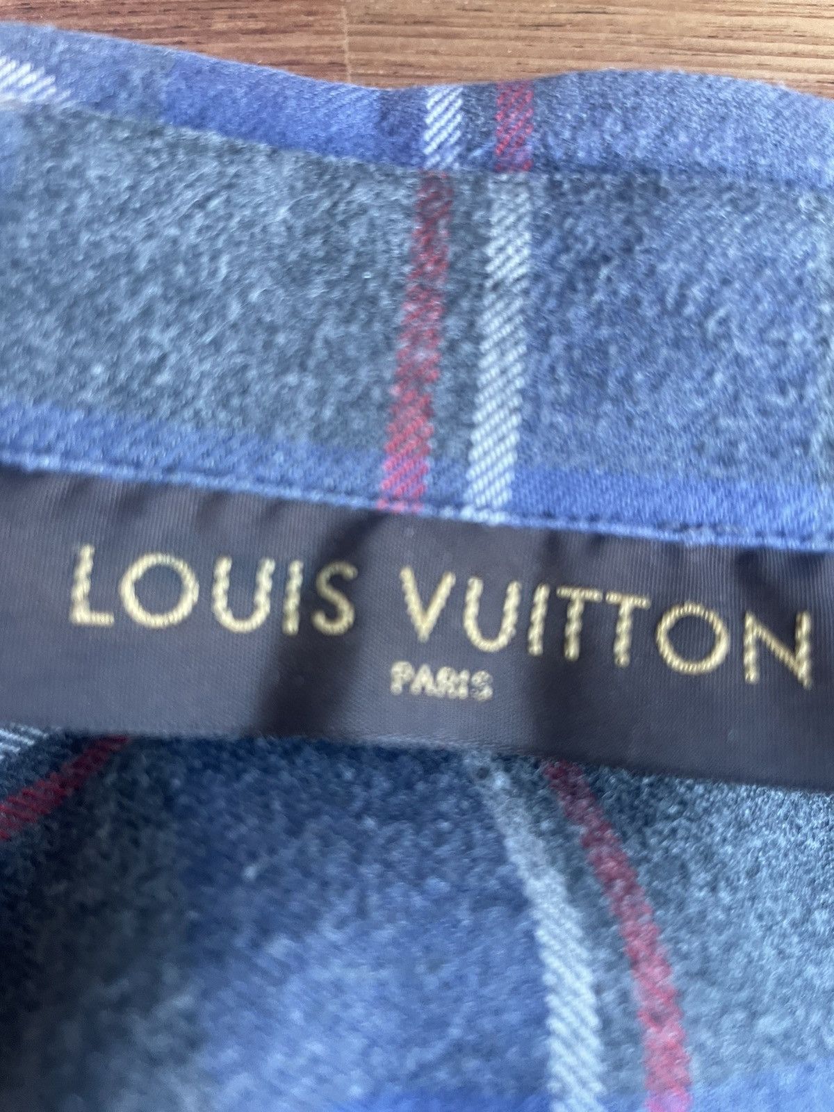 Louis Vuitton Louis Vuitton 2017 bleach shirt Size US M / EU 48-50 / 2 - 6 Thumbnail
