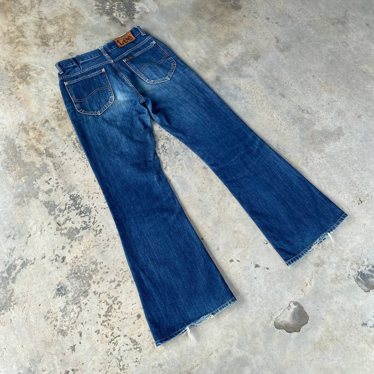 Lee × Vintage FLARED VINTAGE 90S LEE RIDERS BLUEWASH DENIM MADE IN JAPAN Size US 28 / EU 44 - 13 Thumbnail