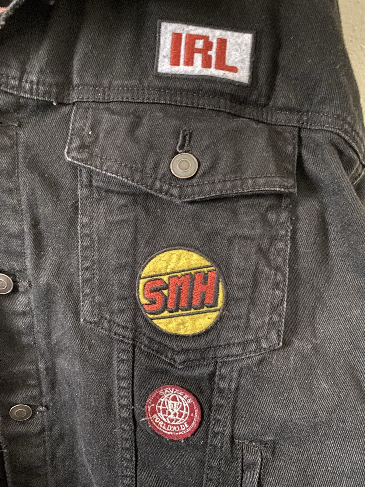 Forever 21 Forever 21 Multi-Patch and Embroidered Denim Jacket Size US XL / EU 56 / 4 - 5 Thumbnail
