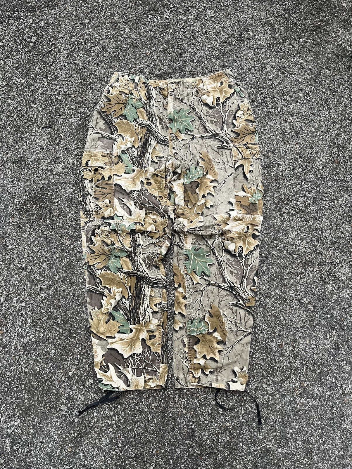 Realtree Vintage Realtree 90s Camo Cargo Pants Size 34-40 Made in USA Size US 38 / EU 54 - 1 Thumbnail