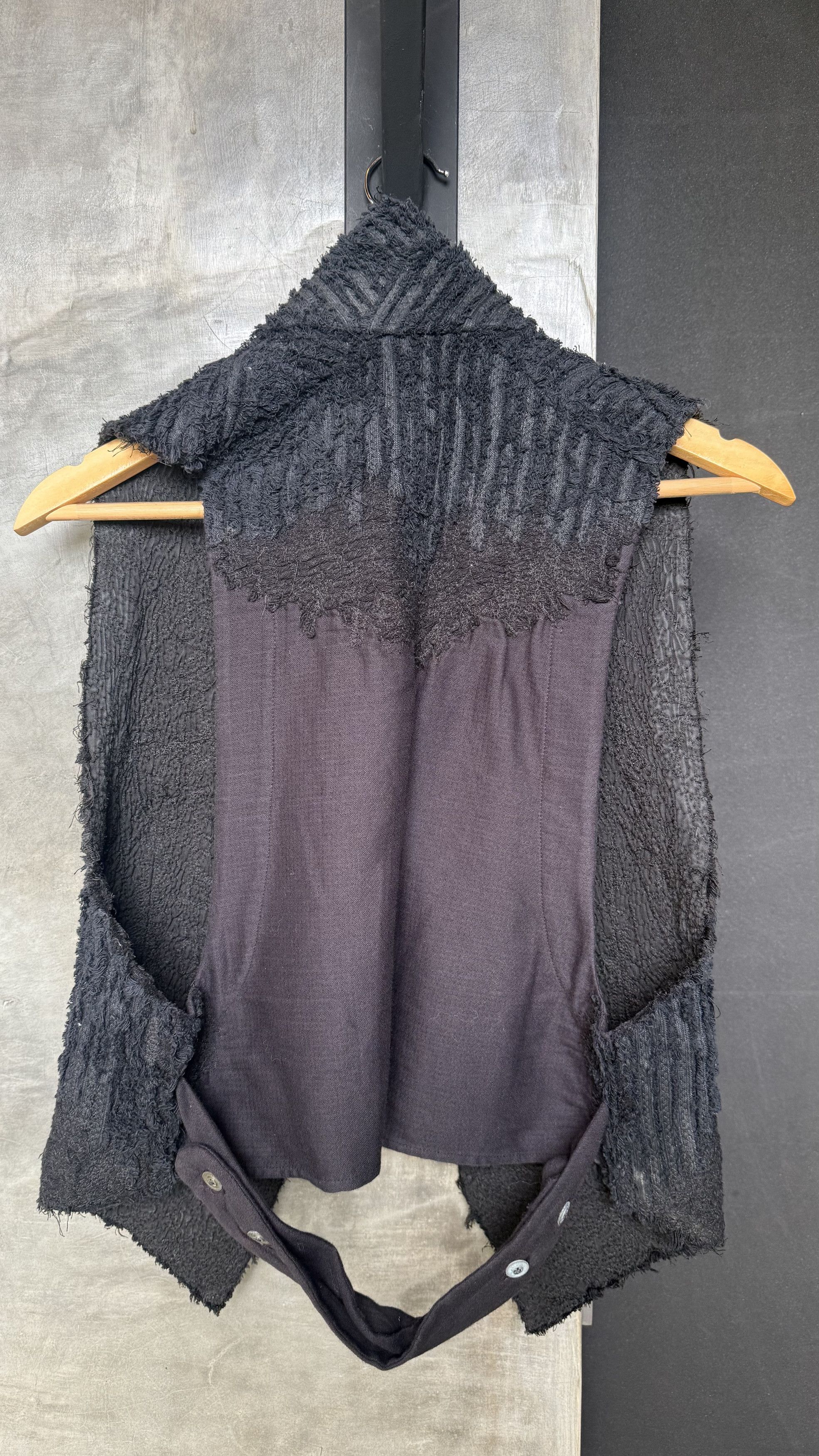 Sandrine Philippe Hand embroidered vest Size US M / EU 48-50 / 2 - 2 Thumbnail