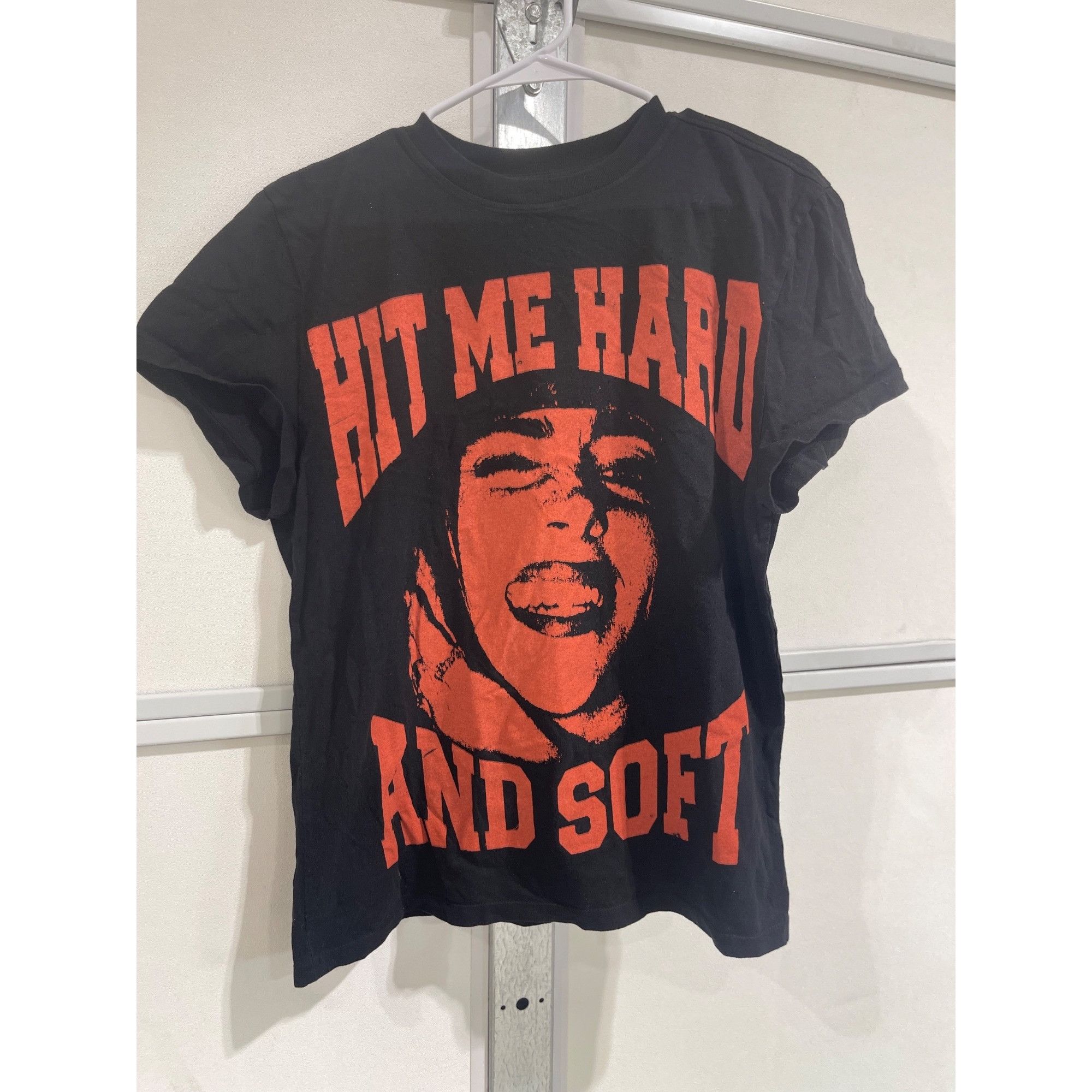 Billie Eilish NEW BILLIE EILISH HIT ME HARD AND SOFT TEE SZ SMALL Size S / US 4 / IT 40 - 2 Thumbnail