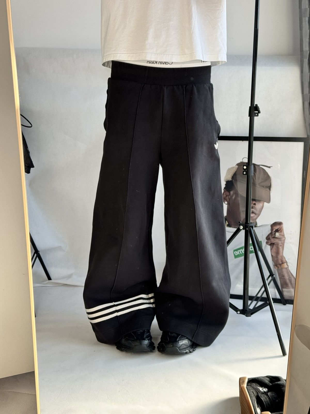 Adidas Adidas Balenciaga Style baggy Track Pants Hype Sweatpants Size US 32 / EU 48 - 1 Thumbnail