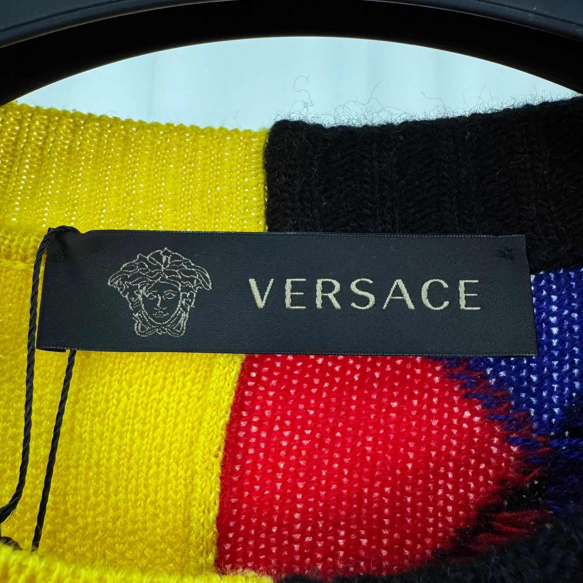 Versace Versace colorblock letter logo sweater 40 99 new Size S / US 4 / IT 40 - 5 Thumbnail