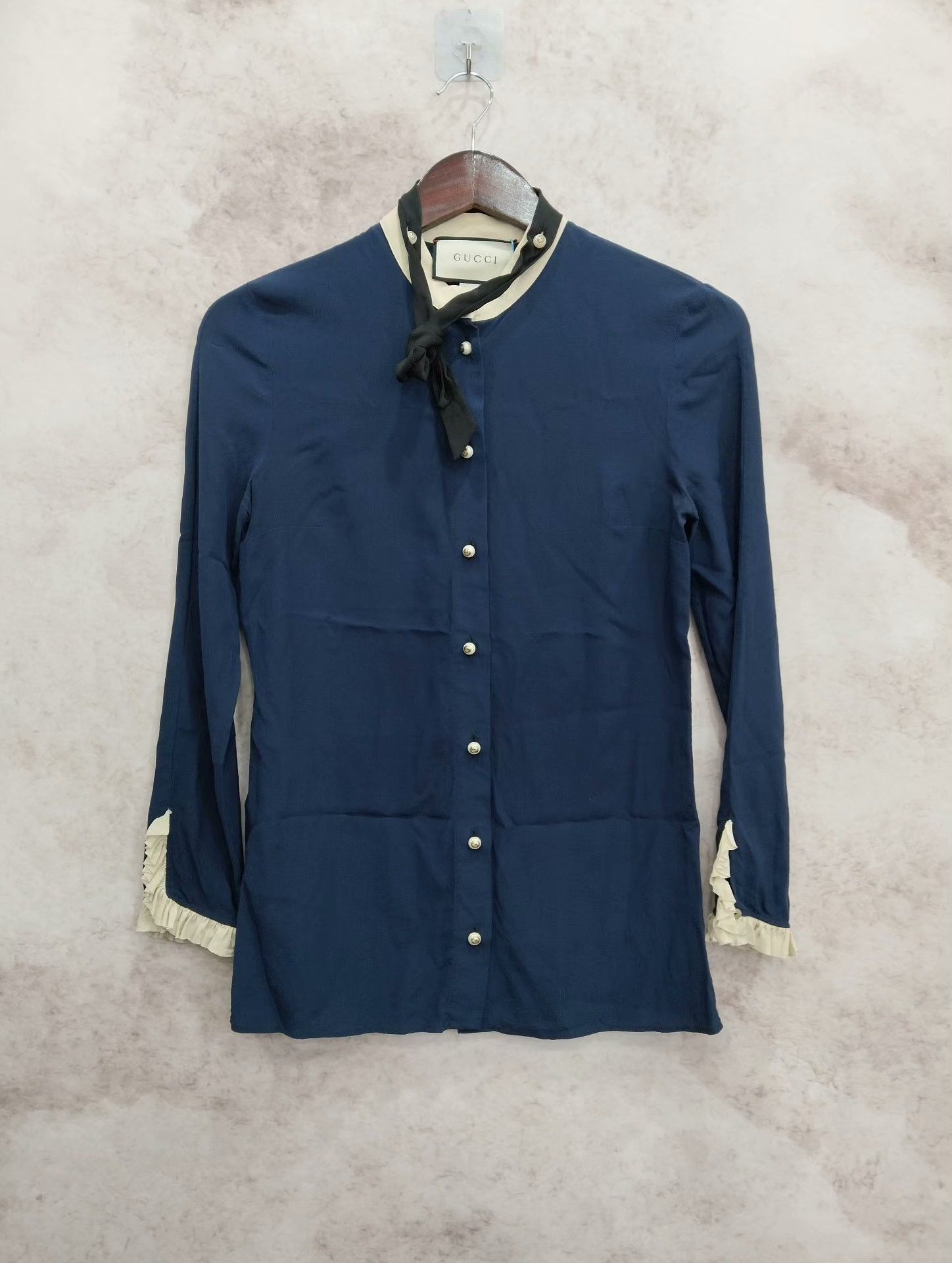 Gucci Gucci Blue Button-Up Shirt Size S / US 4 / IT 40 - 1 Thumbnail