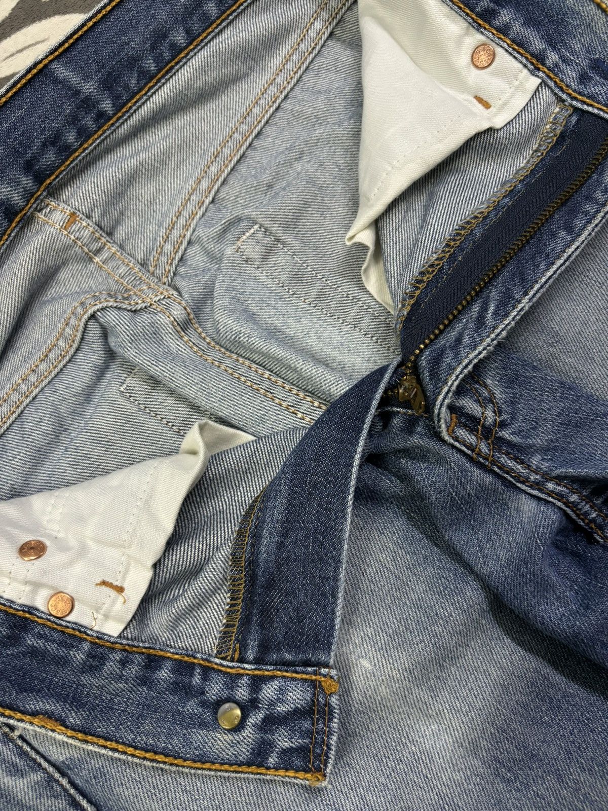 Levi's Vintage 90s Levis 505 Blue Wash Regular Fit Distressed Jeans Size US 29 - 20 Thumbnail