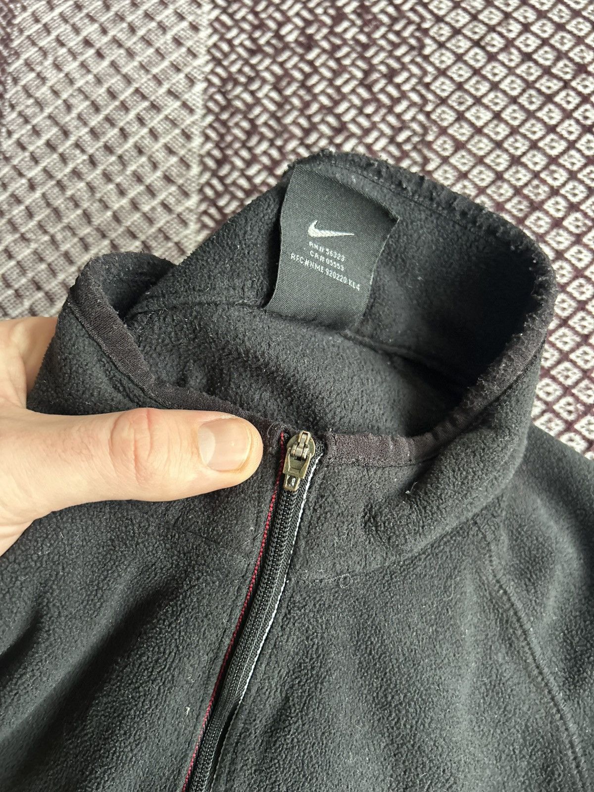 Nike Vintage Nike 00s Therma-Fit Fleece Long Sleeve Sweatshirt S Size US S / EU 44-46 / 1 - 9 Thumbnail