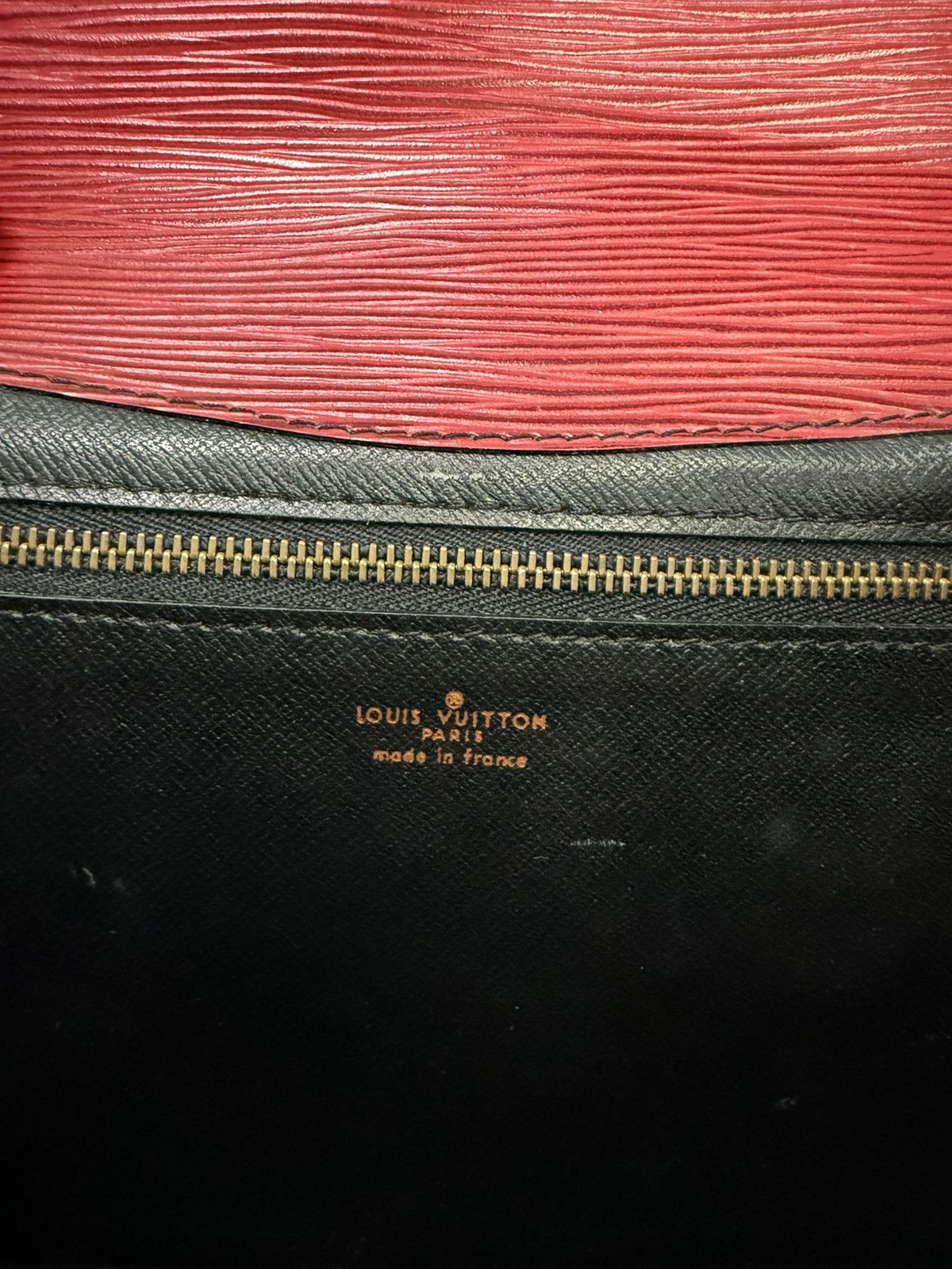 Louis Vuitton LOUIS VUITTON EPI CLUTCH BAG Size ONE SIZE - 12 Thumbnail
