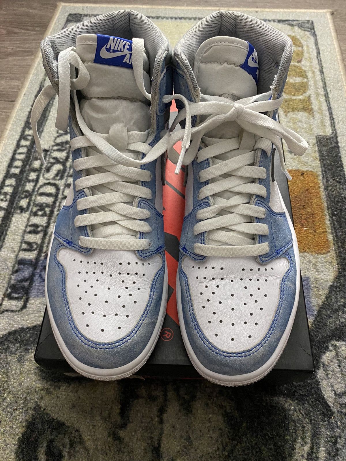 Jordan Brand × Nike Jordan 1 Retro High Hyper Royal Smoke Grey Size US 9.5 / EU 42-43 - 5 Thumbnail