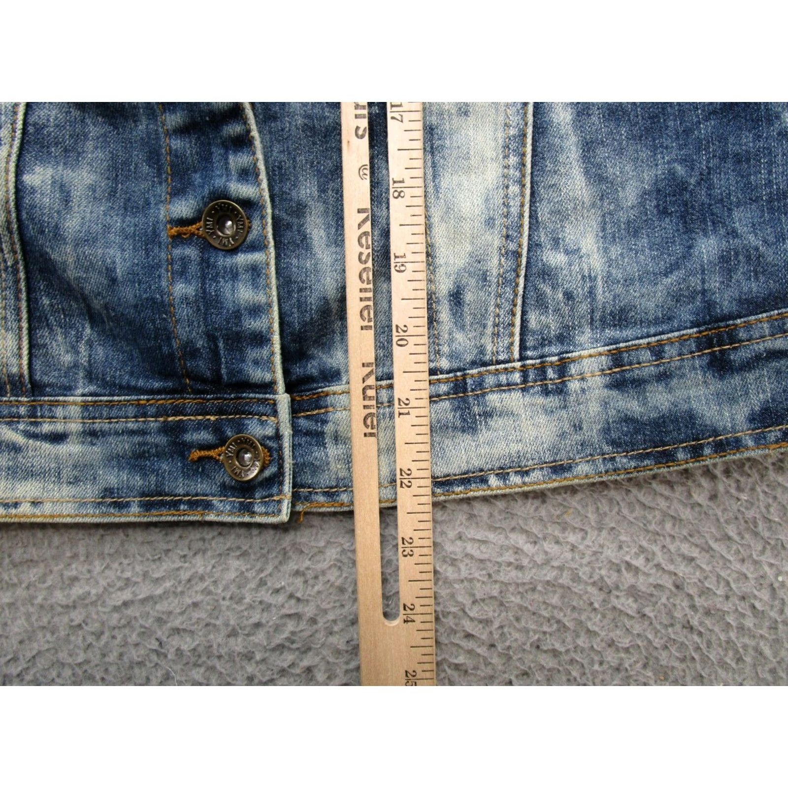 Denime YMI Denim Vest Women's Blue Jean Sleeveless Acid Wash Biker Trucker Junior SZ L Denim Vest Dressy Casual Womens 80s 90s style Size 36" / US 14 / IT 50 - 6 Thumbnail