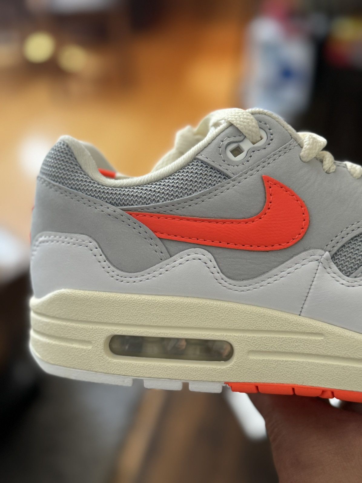 Nike × Patta Patta X Nike Air Max 1/P White/ Hyper Crimson-Pure Platinum Size US 8 / EU 41 - 11 Thumbnail