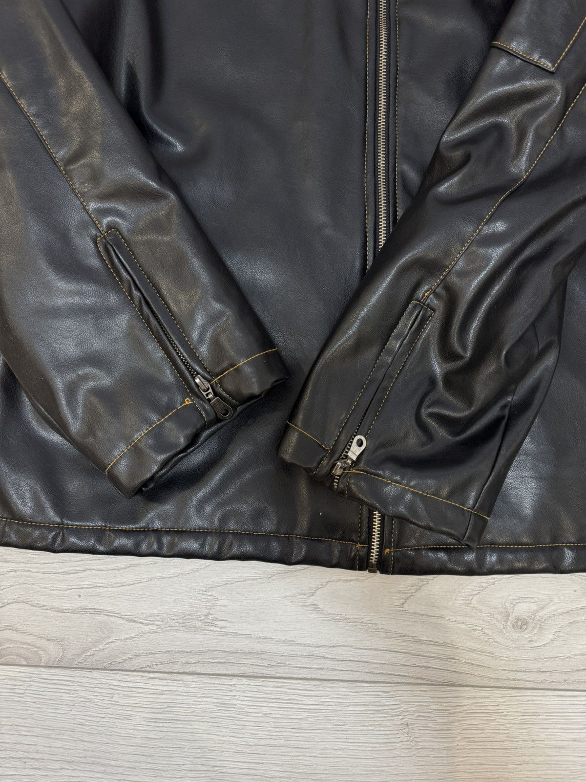 Ferrari VINTAGE Ferrari Leather Jacket Rare F1 Streetwear Racing Size US XL / EU 56 / 4 - 4 Thumbnail