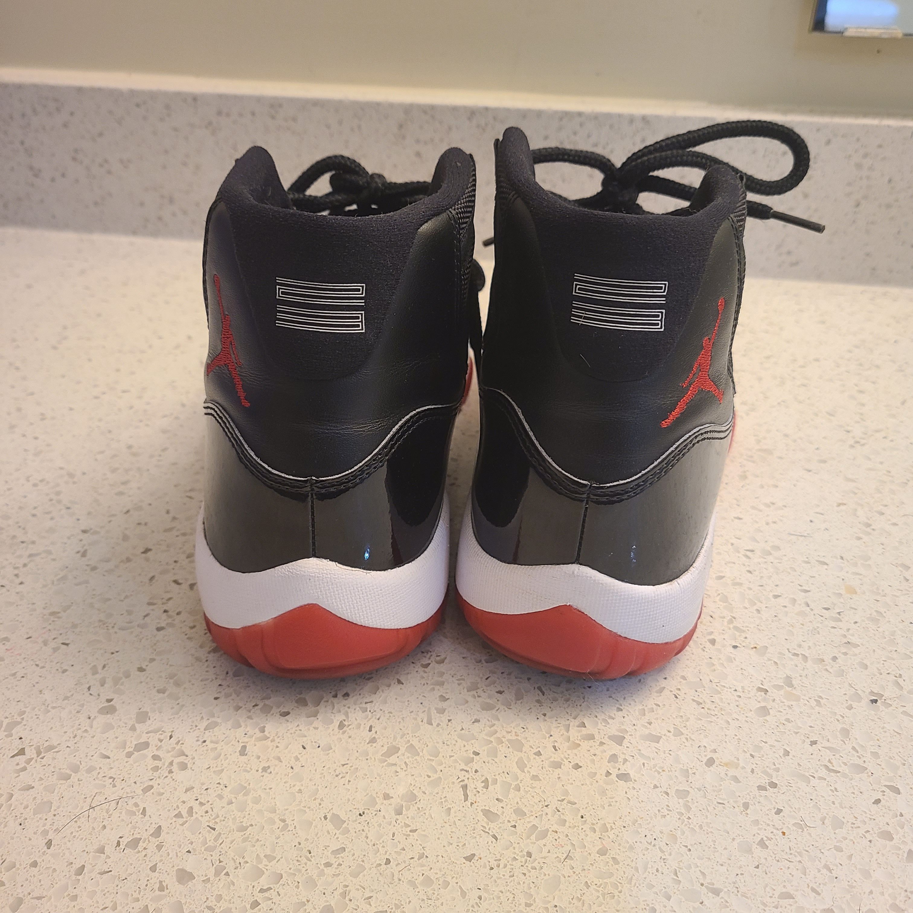 Jordan Brand Jordan 11 Bred Size US 11 / EU 44 - 3 Thumbnail