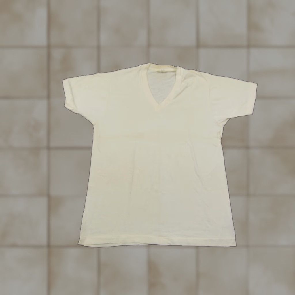 Fruit Of The Loom VINTAGE Fruit of the Loom Shirt Mens L White 1980s Jersey Cotton T-Shirt Short Sleeve V-Neck 70s Made in USA Mens Size US L / EU 52-54 / 3 - 1 Thumbnail