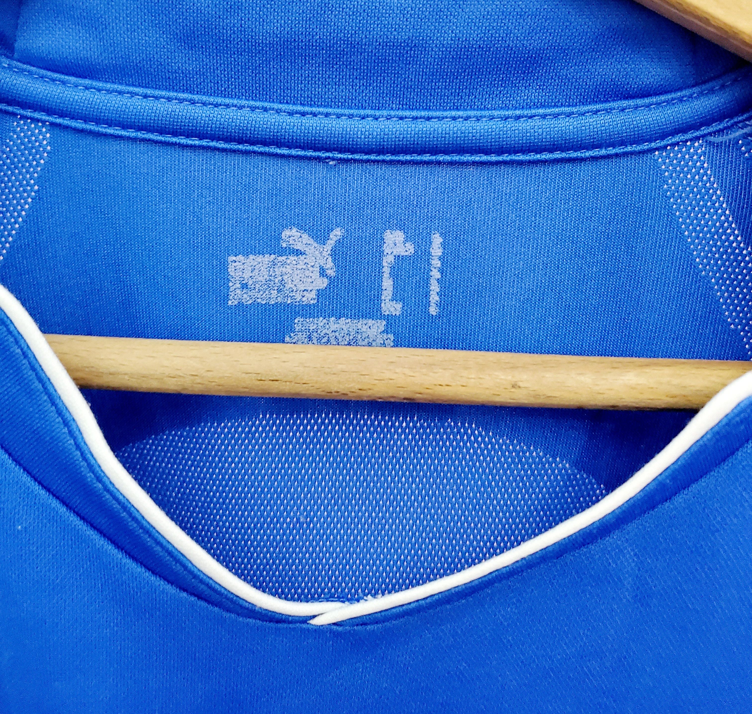 Puma × Vintage 2010-2012 Italy Player Issue Home soccer jersey size M Size US M / EU 48-50 / 2 - 4 Thumbnail