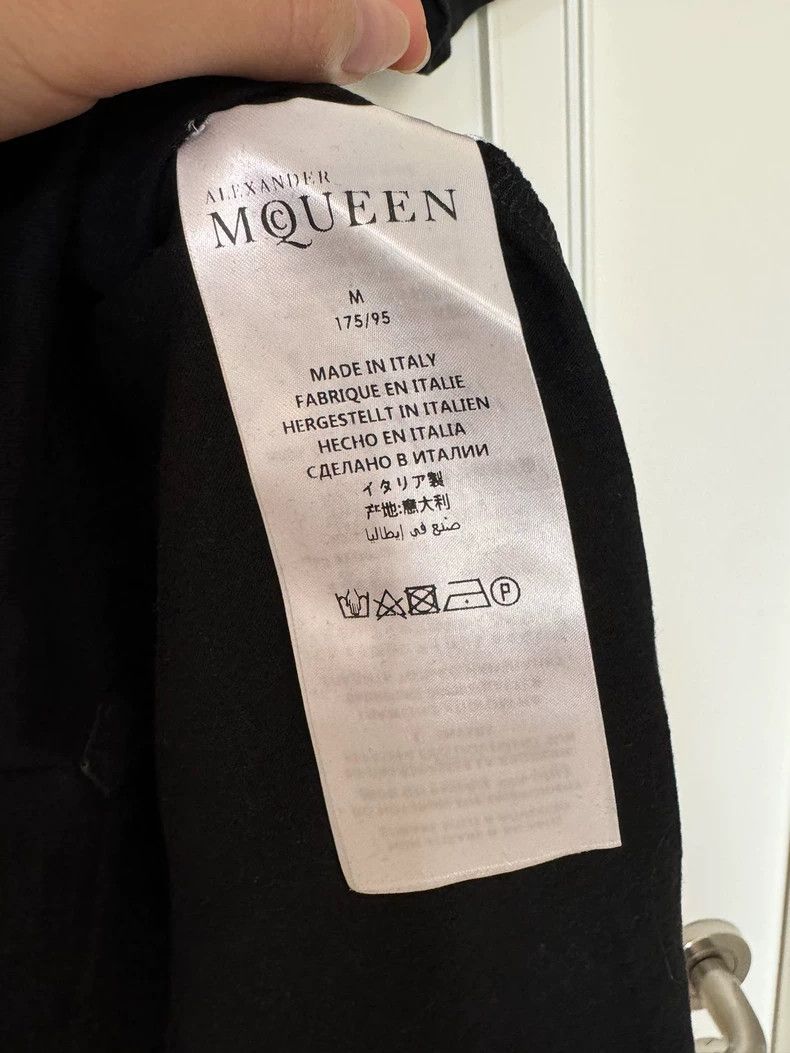 Alexander McQueen Alexander McQUEEN Feather T-shirt Size US M / EU 48-50 / 2 - 3 Thumbnail