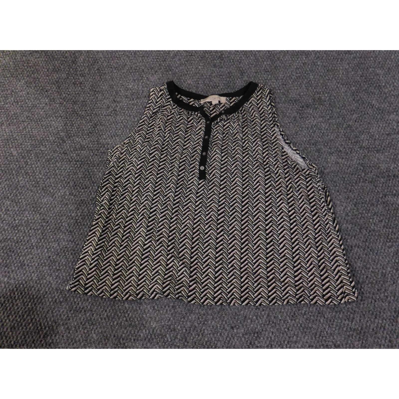 Loft VINTAGE LOFT Blouse Womens Medium Black White Chevron Sleeveless Henley Button Top Tank Size M / US 6-8 / IT 42-44 - 4 Thumbnail