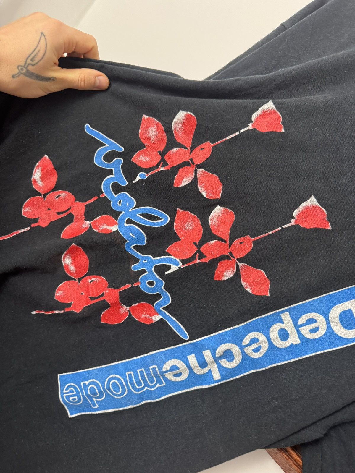 Band Tees Vintage 90s Depeche Mode Tour Violator Pop Music Band Tee Size US XL / EU 56 / 4 - 6 Thumbnail