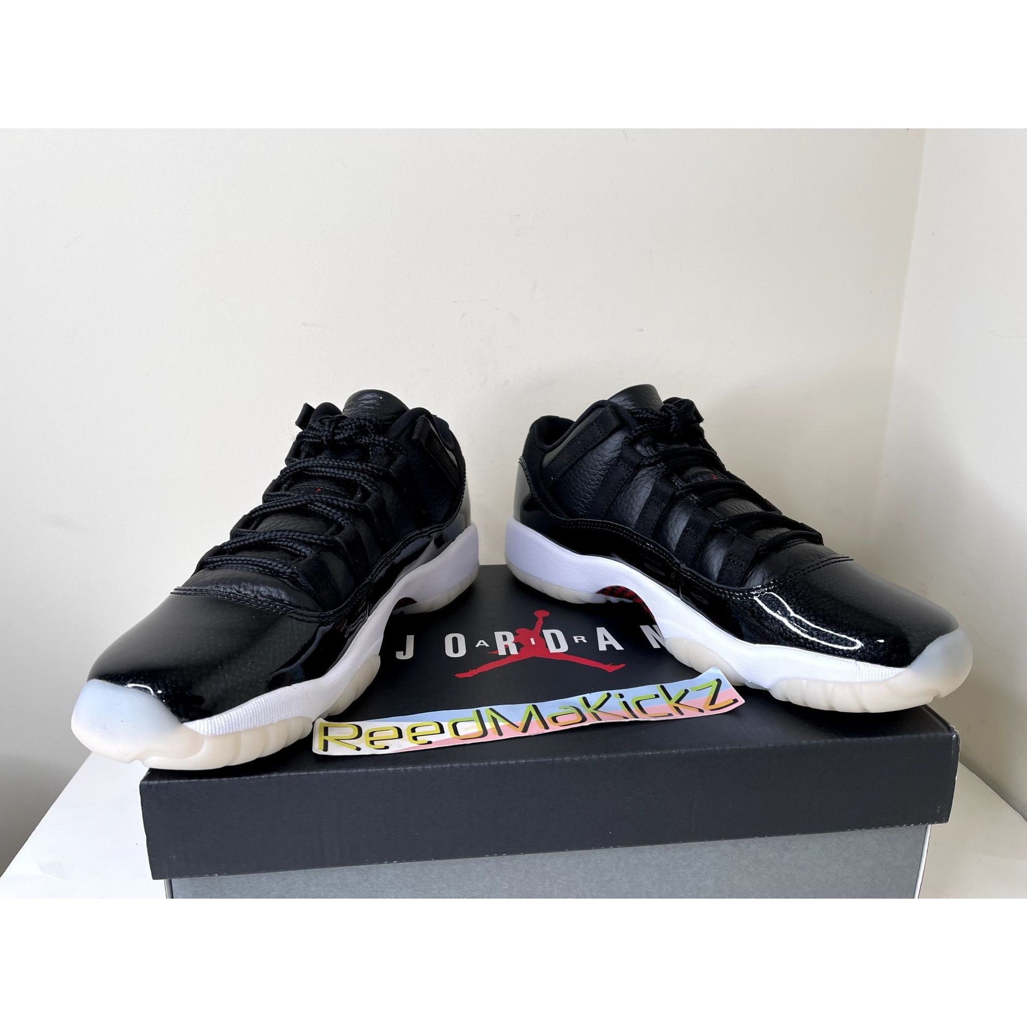 Jordan Brand Jordan 11 Retro Low 72-10 Black Gym Red GS 6Y Size US 6 / EU 39 - 3 Thumbnail