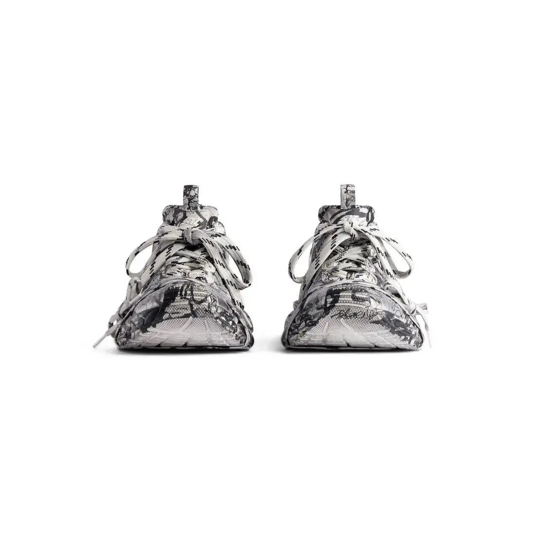 Balenciaga o1bcso1str0426 3XL Extreme Graffiti Sneakers in Black/White Size US 10 / IT 40 - 3 Thumbnail