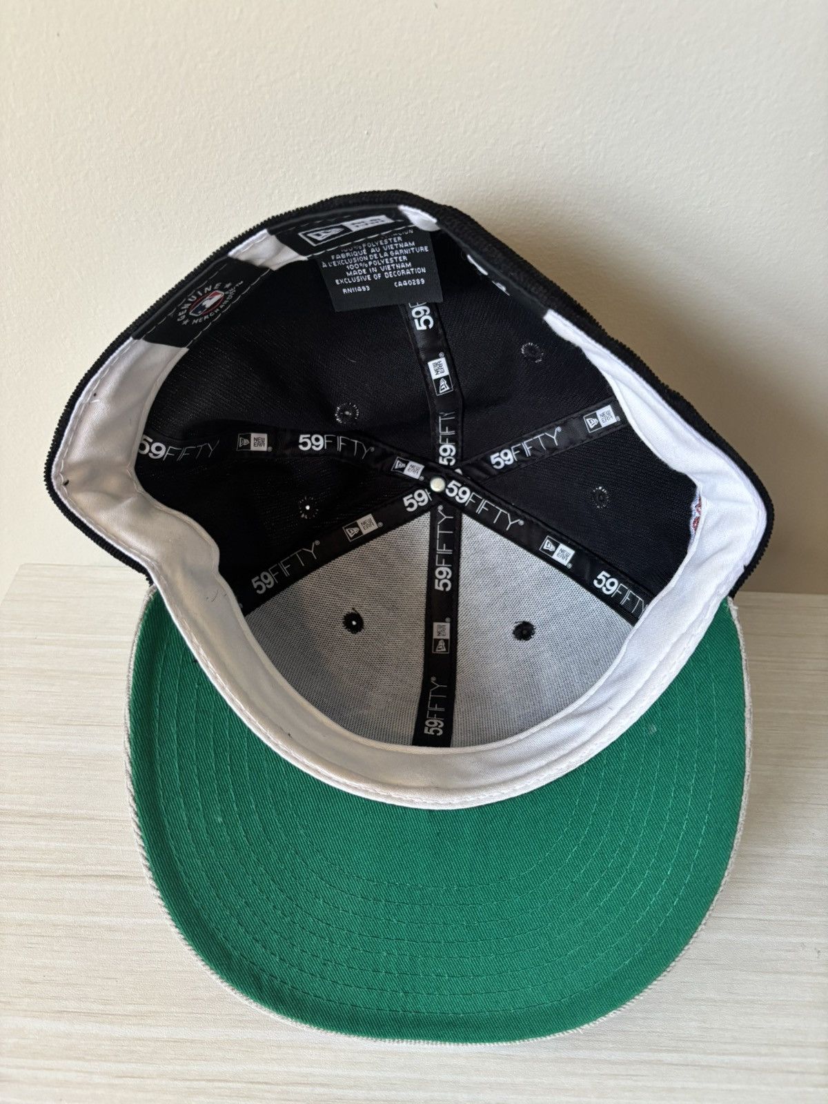 Lids Chicago White Sox Corduroy 7 3/8 Size ONE SIZE - 6 Thumbnail