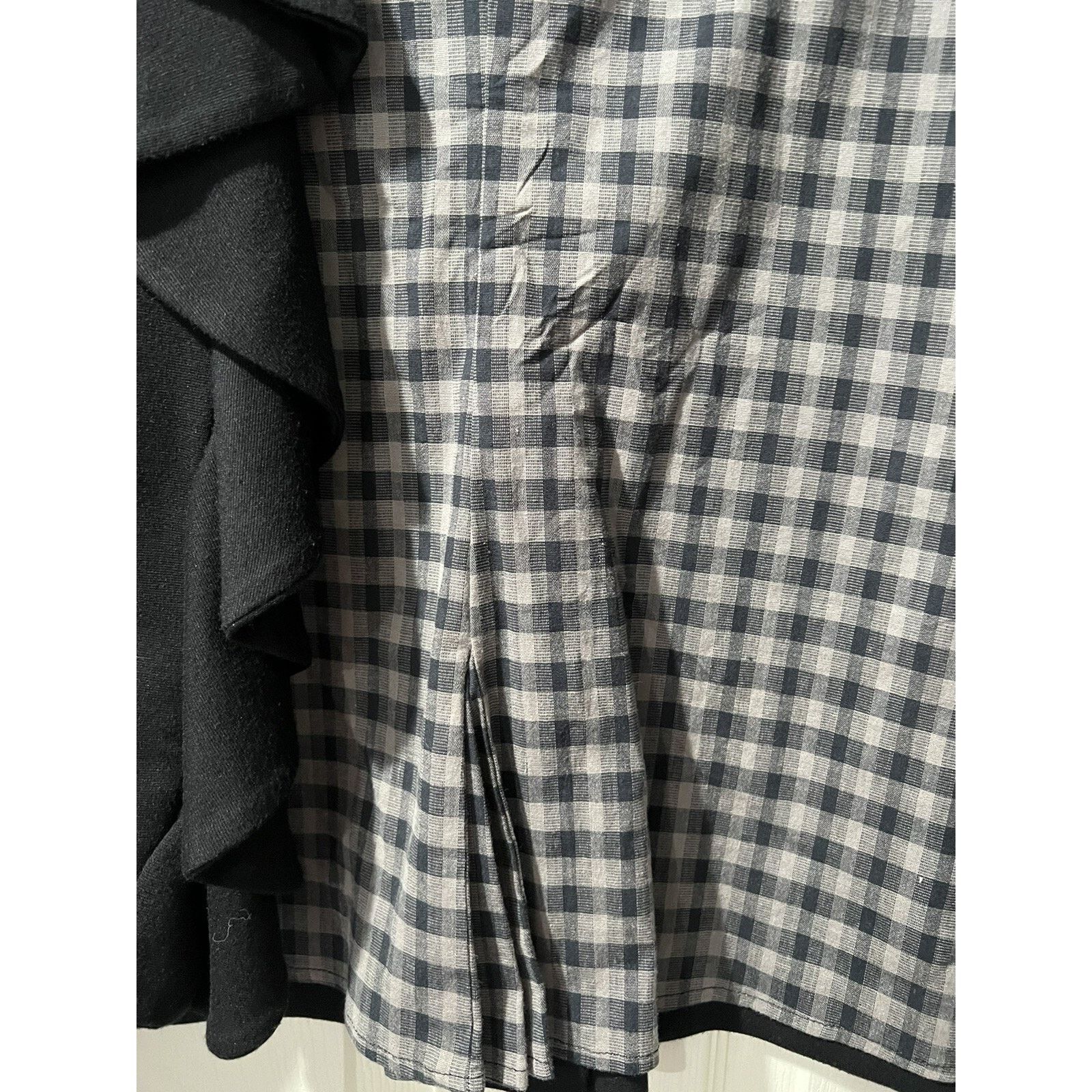 Alice + Olivia Alice + Olivia Ruffle Ponte Lined V-Neck Open Vest M A001626 Size M / US 6-8 / IT 42-44 - 4 Thumbnail
