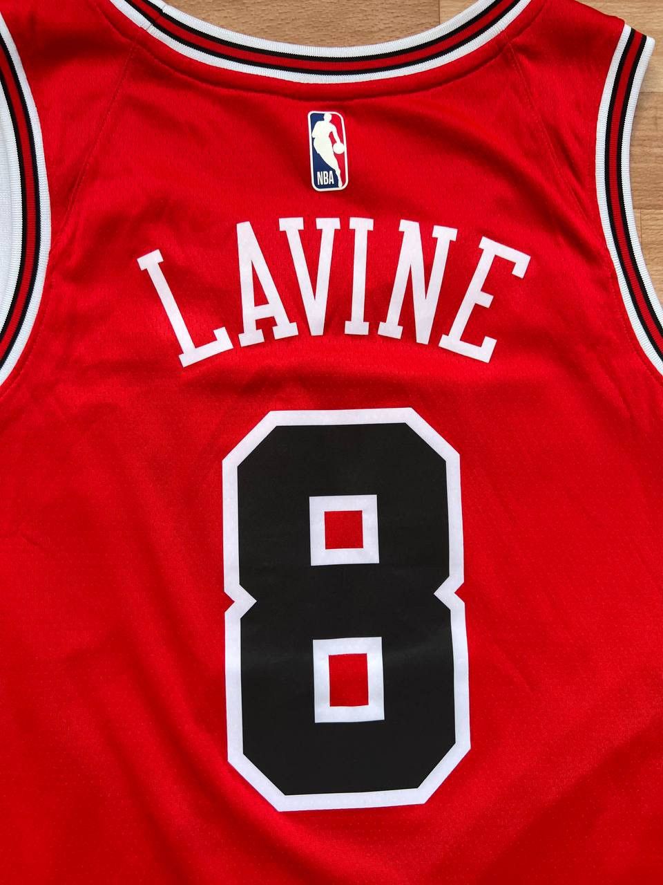 NBA 2022/23 NBA CHICAGO BULLS #8 LAVINE BASKETBALL JERSEY SZ 52 Size US L / EU 52-54 / 3 - 10 Thumbnail