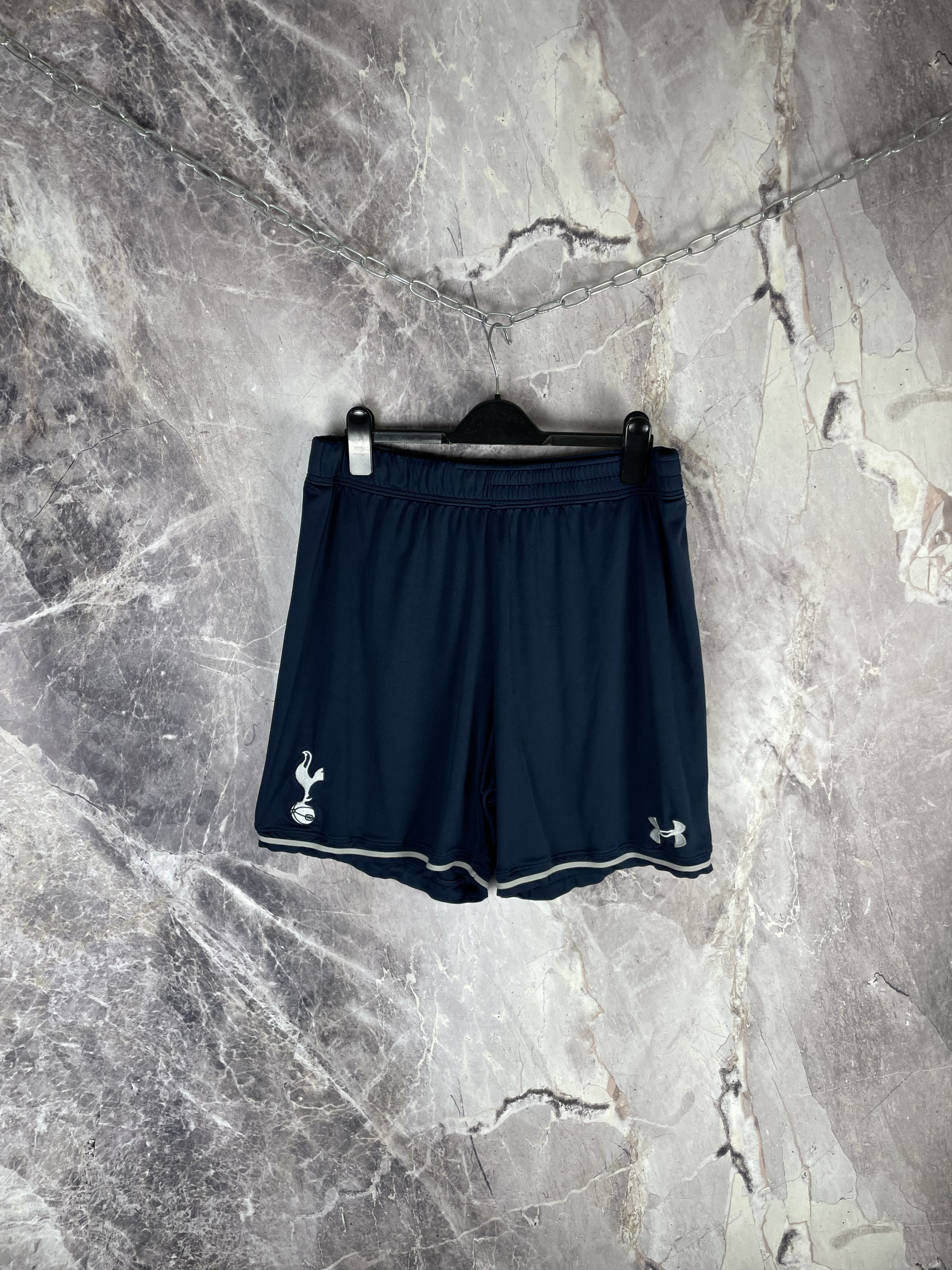 Nike Under Armour Tottenham Mens Shorts y2k Size US 36 / EU 52 - 1 Thumbnail