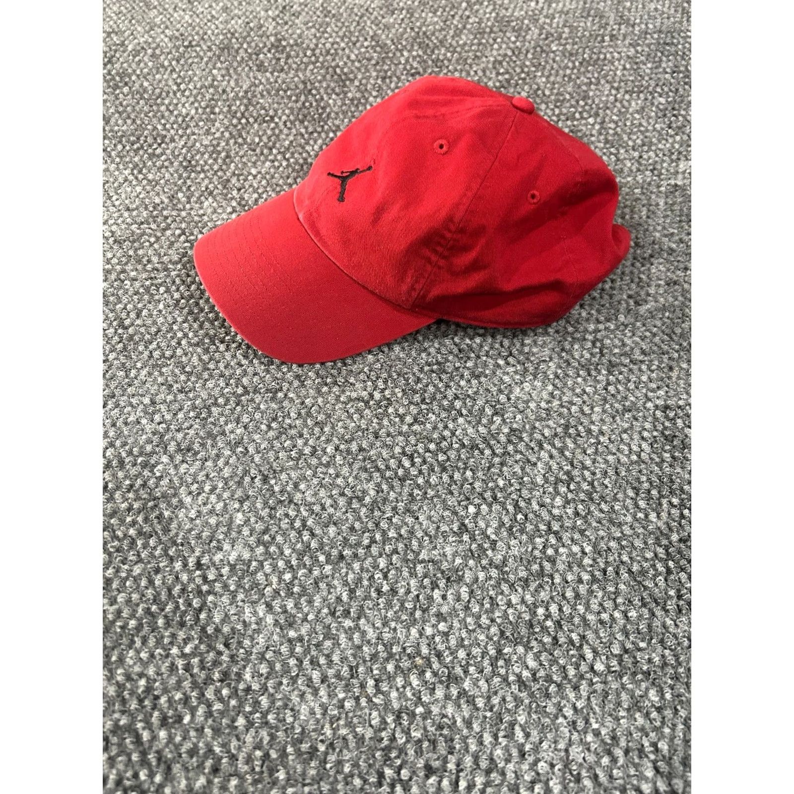 Jordan Brand Jordan Baseball Cap Mens One Size Red Jumpman Logo Adjustable Dad Cap Sports Cotton Canvas Spring Summer Men Womens Boys Girls Size ONE SIZE - 3 Thumbnail
