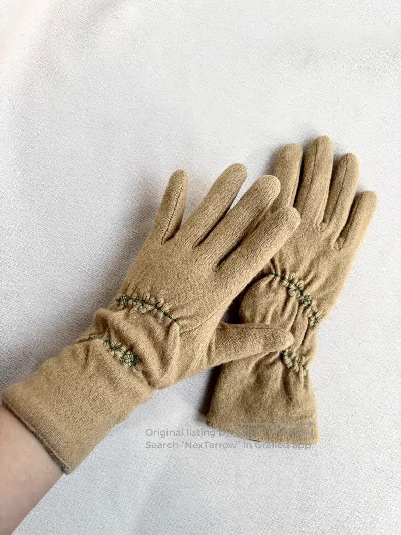 Vivienne Westwood Vivienne Westwood 3D Ruffle Saturn Small Leaf Gloves Size ONE SIZE - 5 Thumbnail