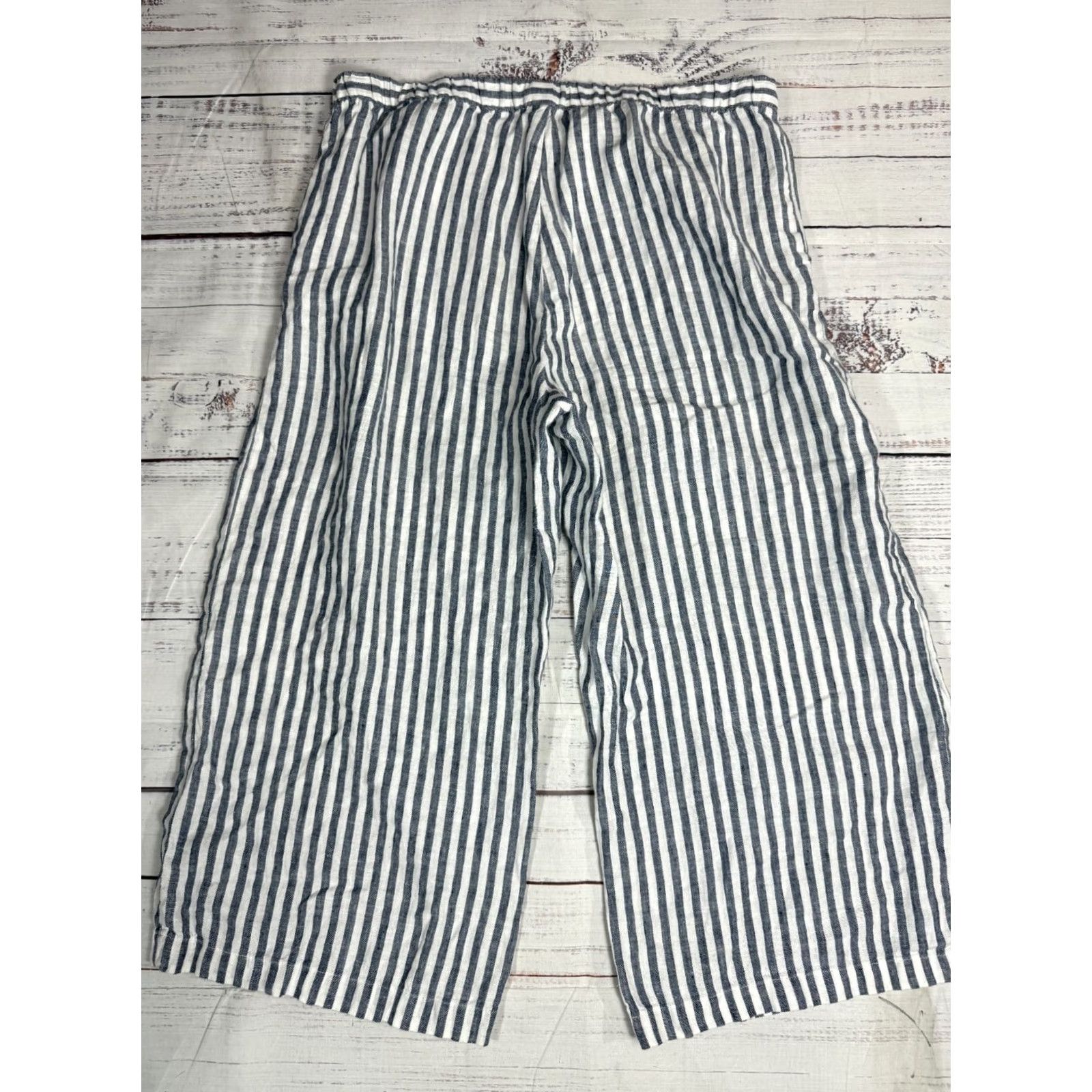 Ellen Tracy Ellen Tracy Blue White Stripe Wide-Leg Linen Crop Pants Lounge Pull On Relaxed M Women Pants Linen Stripe Wide-Leg Cropped Navy White Bluish Size 32" / US 10 / IT 46 - 7 Thumbnail