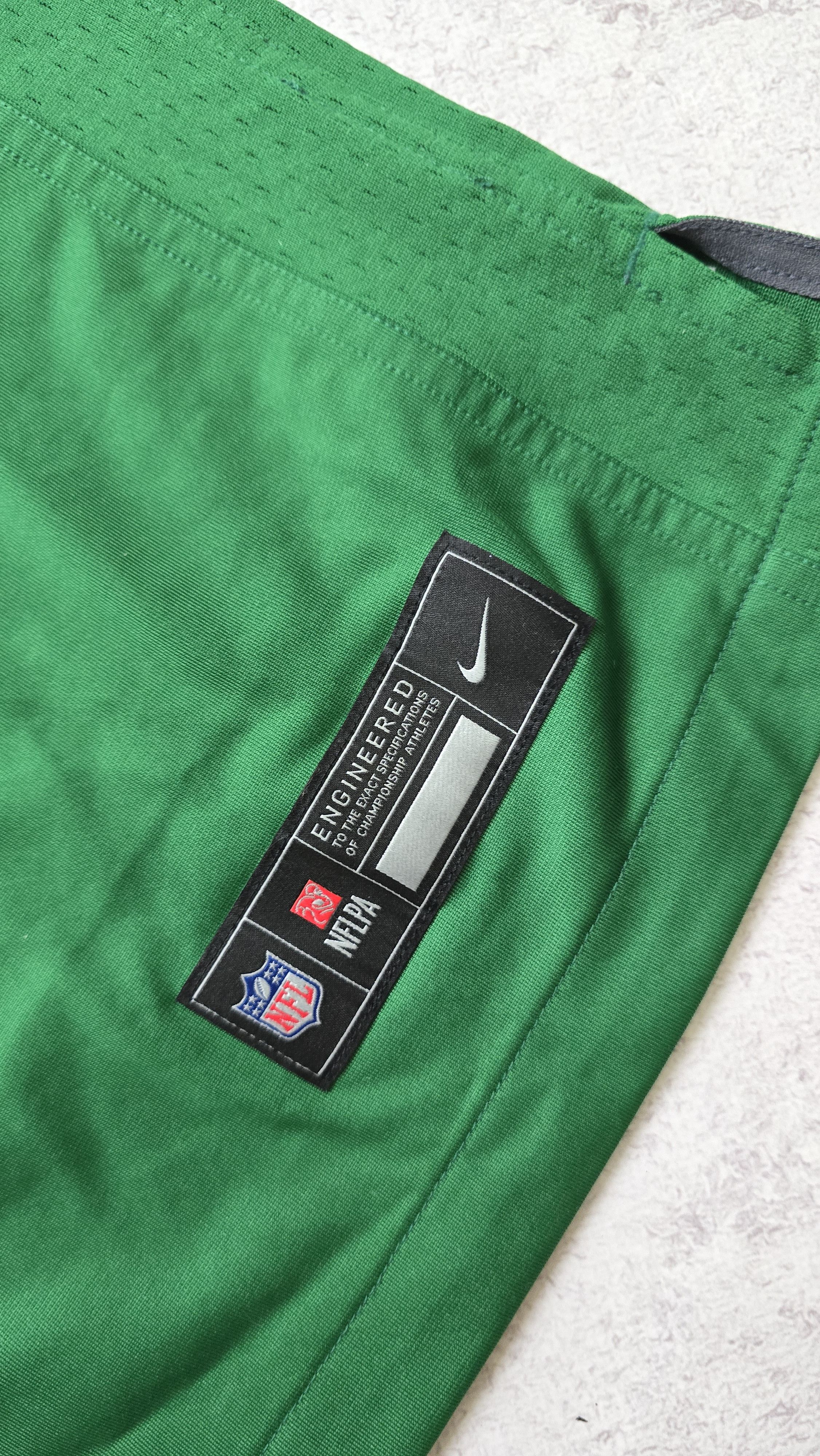 Nike Brandon Graham #55 Eagles Alternate Game Jersey Kelly Green Size US L / EU 52-54 / 3 - 15 Thumbnail
