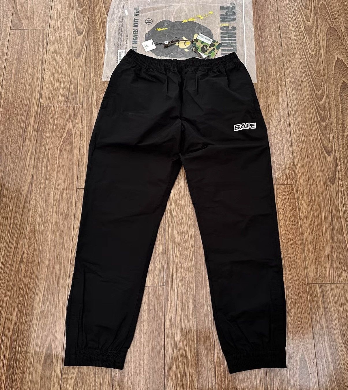 Bape BAPE NYLON PANTS Nylon track pants Size US 36 / EU 52 - 1 Thumbnail