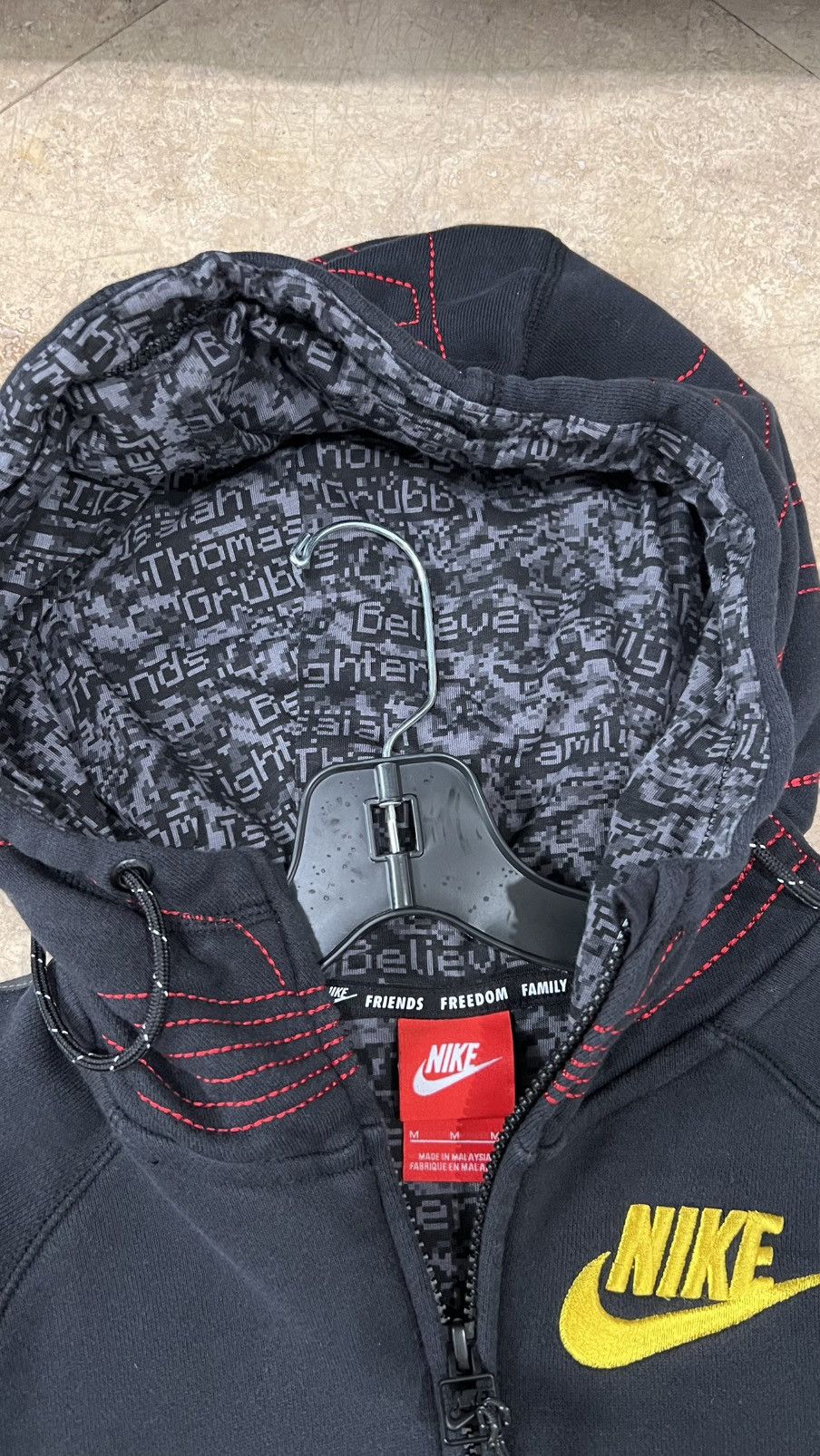Nike 2015 Nike Doernbecher Freestyle Hoodie by Isaiah Grubb Sz M Size US M / EU 48-50 / 2 - 6 Thumbnail