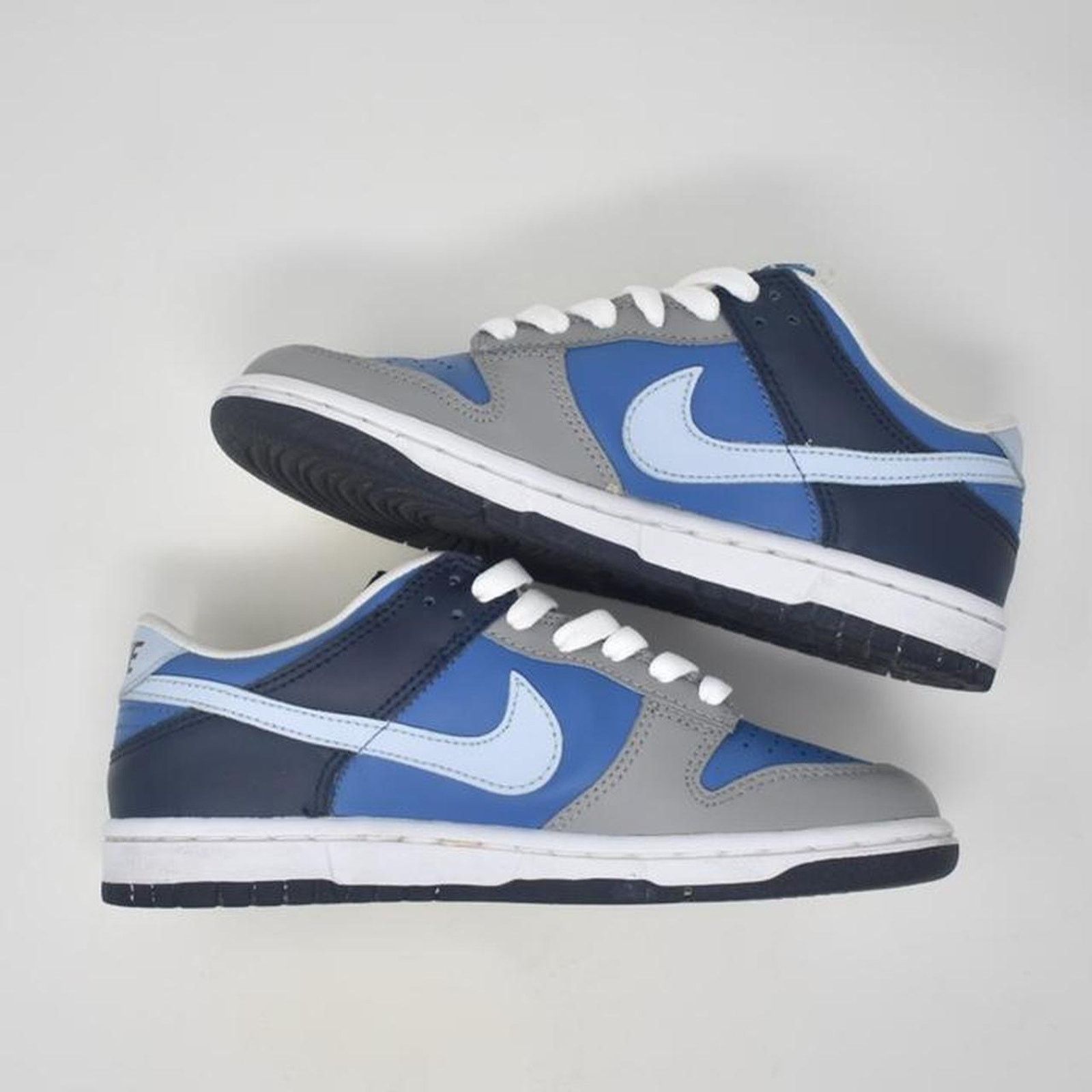 Nike 2004 Nike Dunk Low “Baby Blue” Size US 5.5 / IT 35.5 - 4 Thumbnail