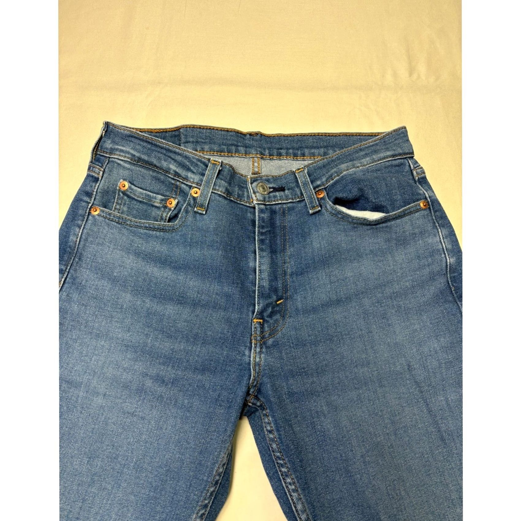 Levi's Levi's 514 Jeans Straight Fit Men 30x32 Blue Medium Wash Denim Stretch Cotton Blend 5-Pocket Regular Rise Slim Levis 500 Series Mens Jeans Size US 30 / EU 46 - 2 Thumbnail