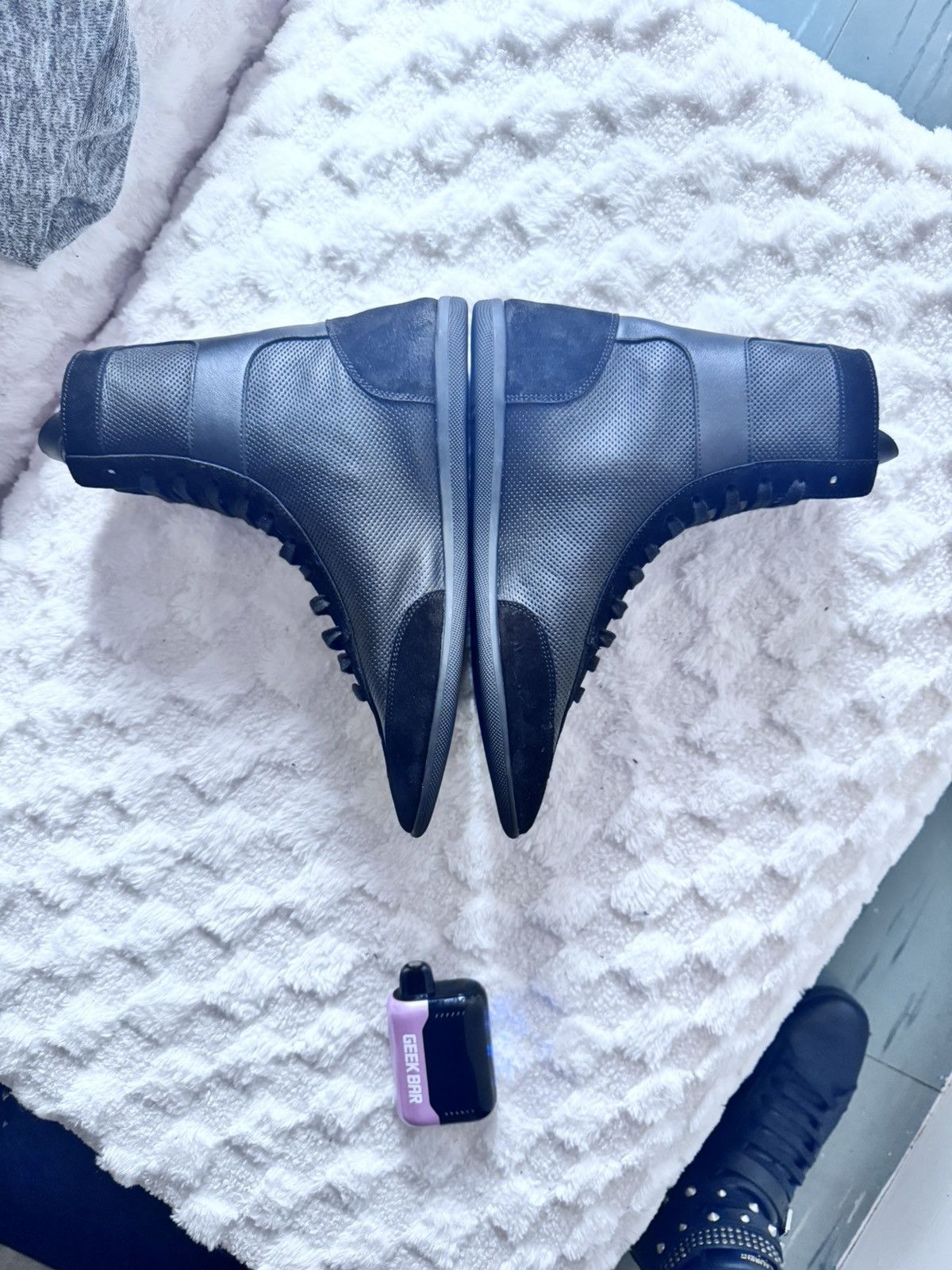 Saint Laurent Paris Brand new Saint Laurent Paris Men’s Hightop Sneaker Size 40 Size US 8 / EU 41 - 14 Thumbnail