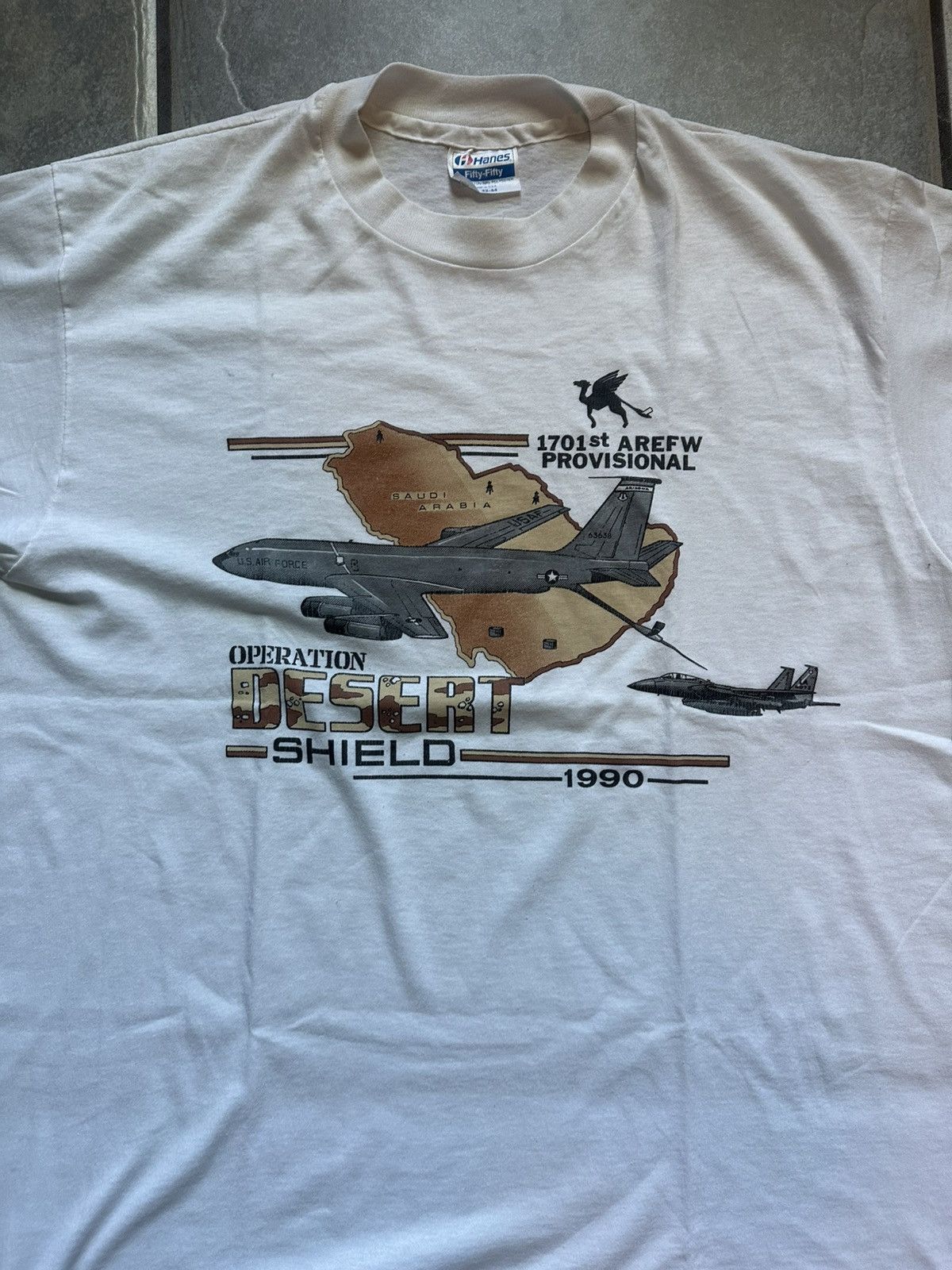 Hanes Vintage 90s single stitch Operation Desert Shield tee Size US XL / EU 56 / 4 - 2 Thumbnail