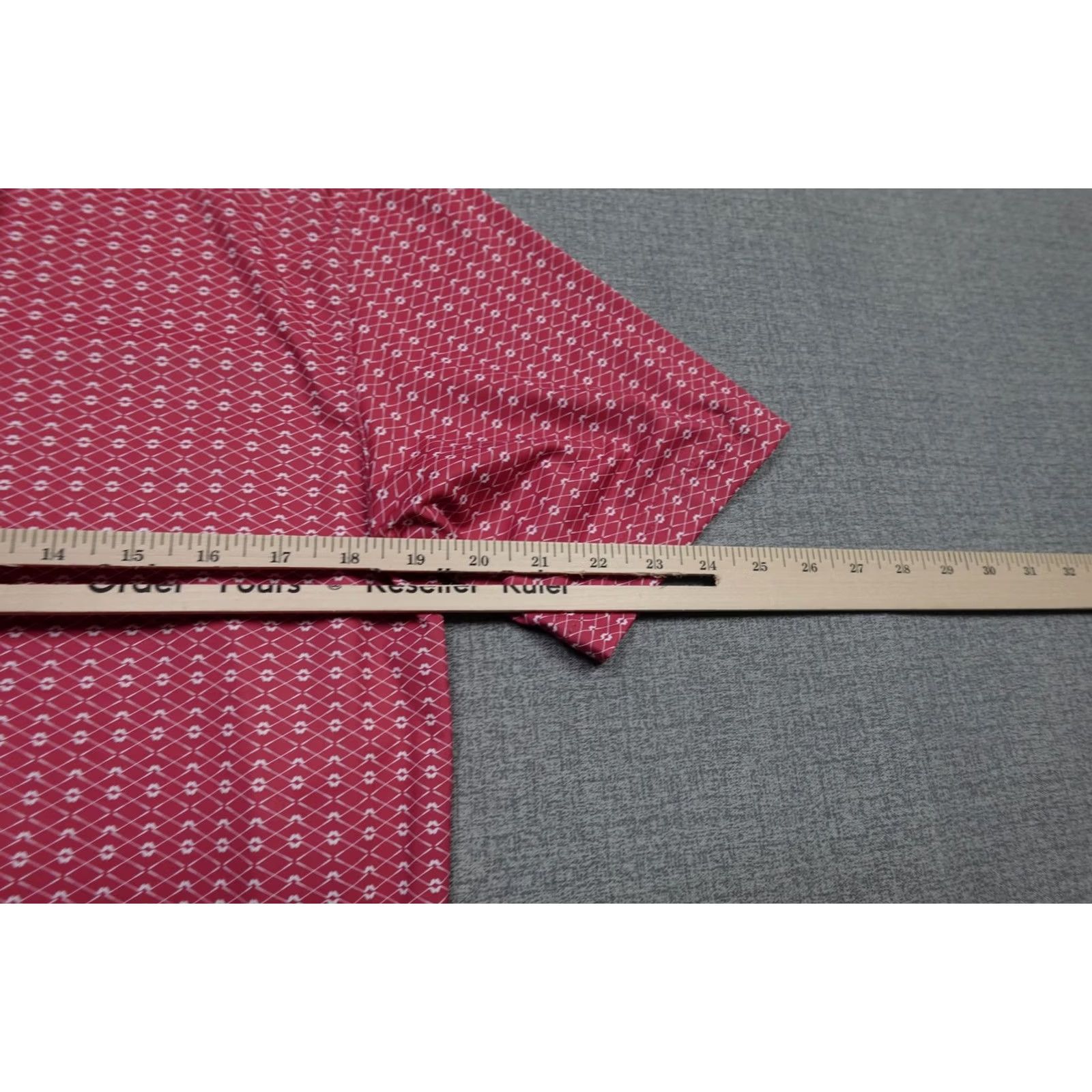 Vintage Walter Hagen P11 Geo Club Polo Mens Small Pink UPF 30+ Golf Performance Stretch Shirt Size US S / EU 44-46 / 1 - 7 Thumbnail