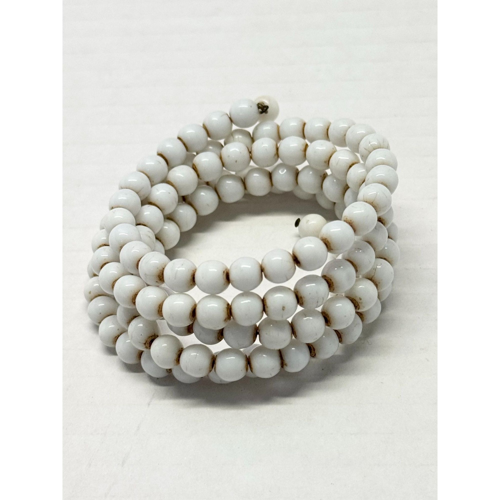 Vintage White milk glass vintage wrap cuff bracelet Size ONE SIZE - 3 Thumbnail