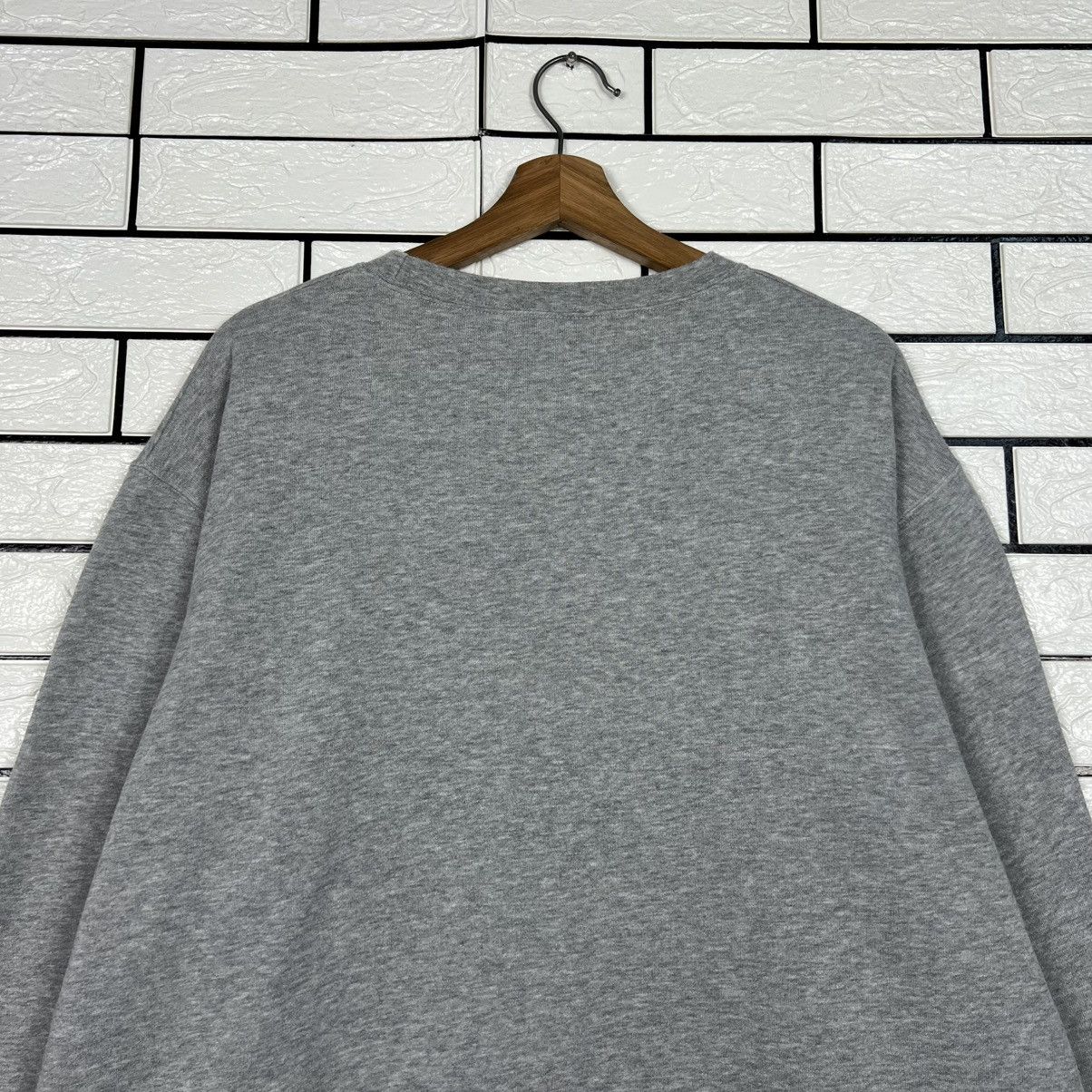 Tommy Hilfiger Vintage TOMMY HILFIGER DENIM Crewneck Sweatshirt #3978-C181 Size US L / EU 52-54 / 3 - 12 Thumbnail